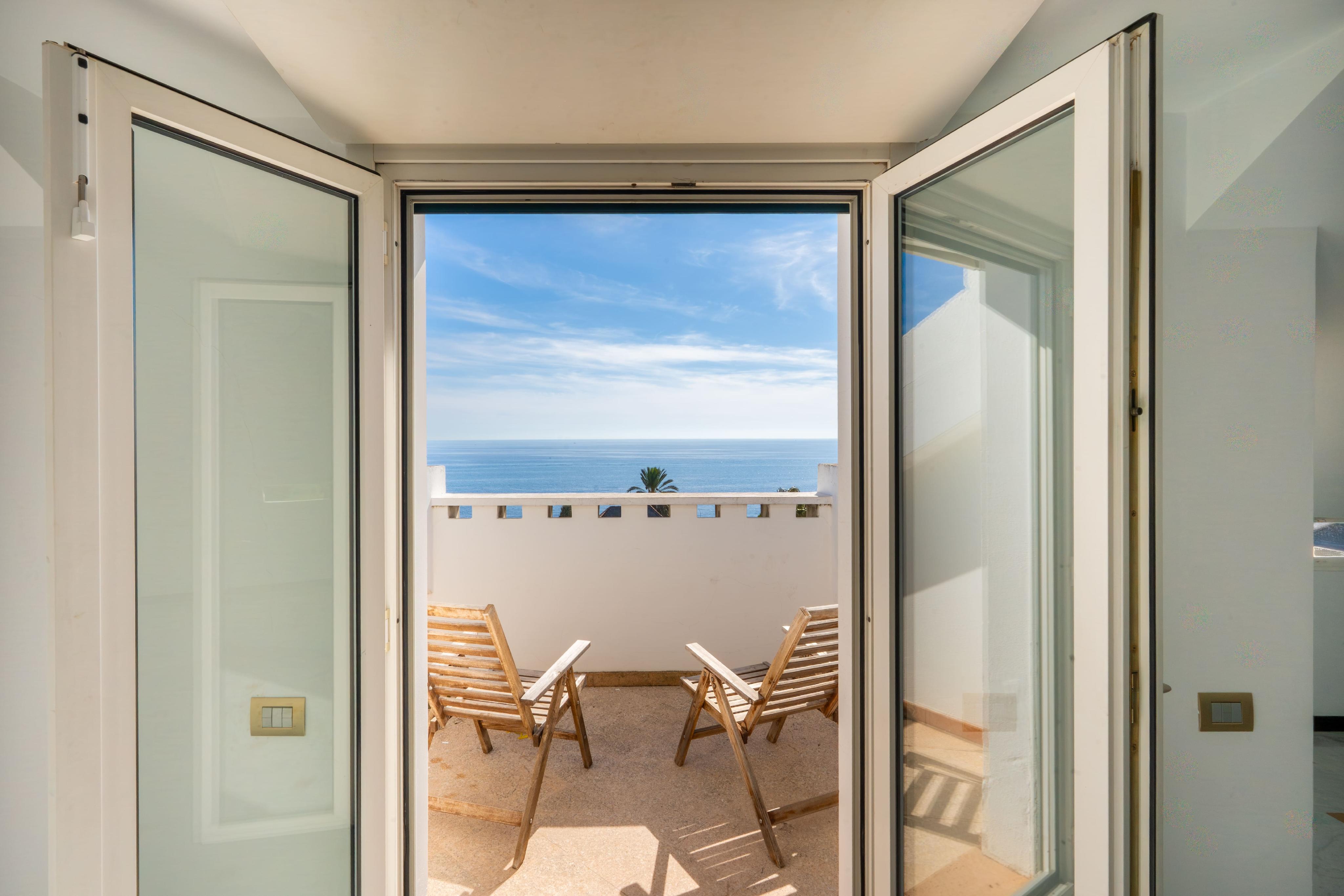 Penthouse mit Meerblick in der Residenz Savoia, Pool und privatem Park