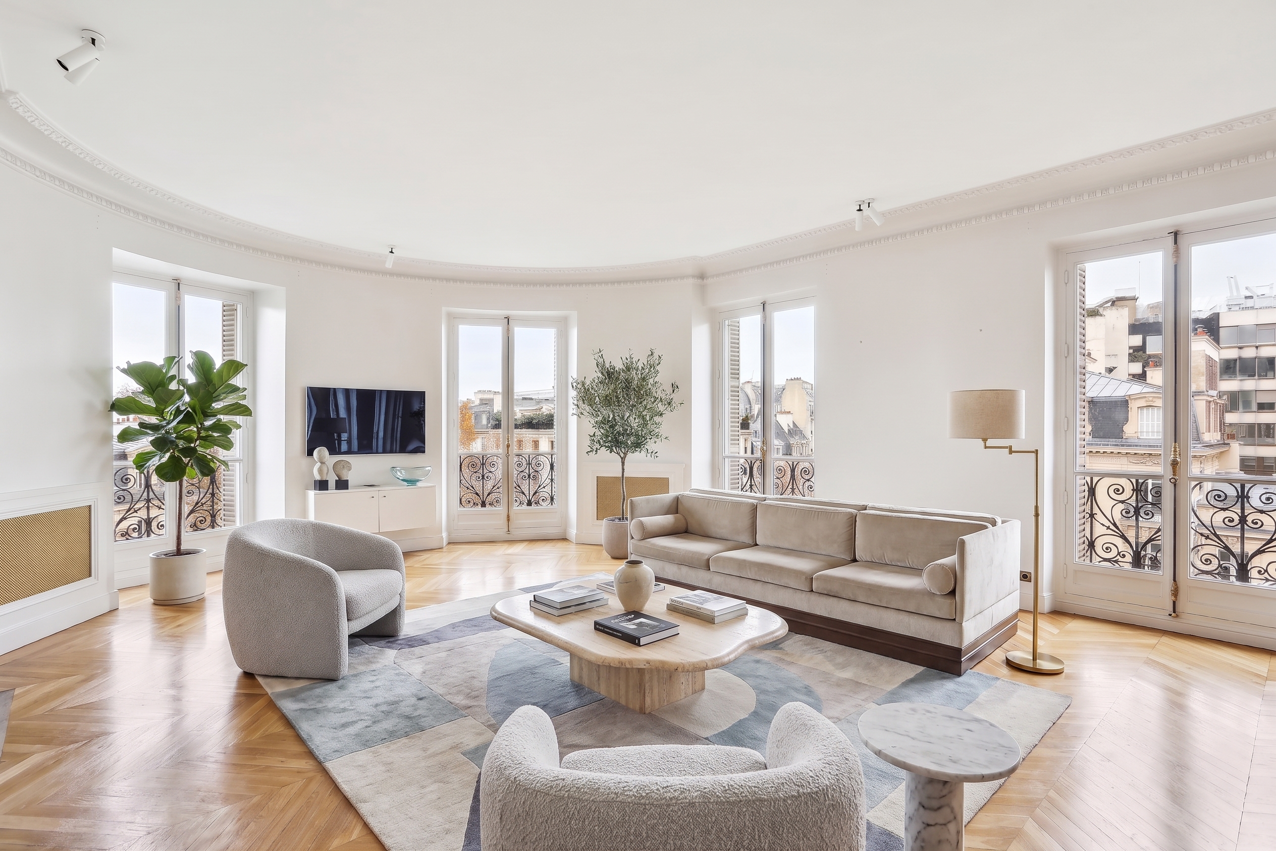 Luxury apartment overlooking Parc Monceau - 5 bedrooms