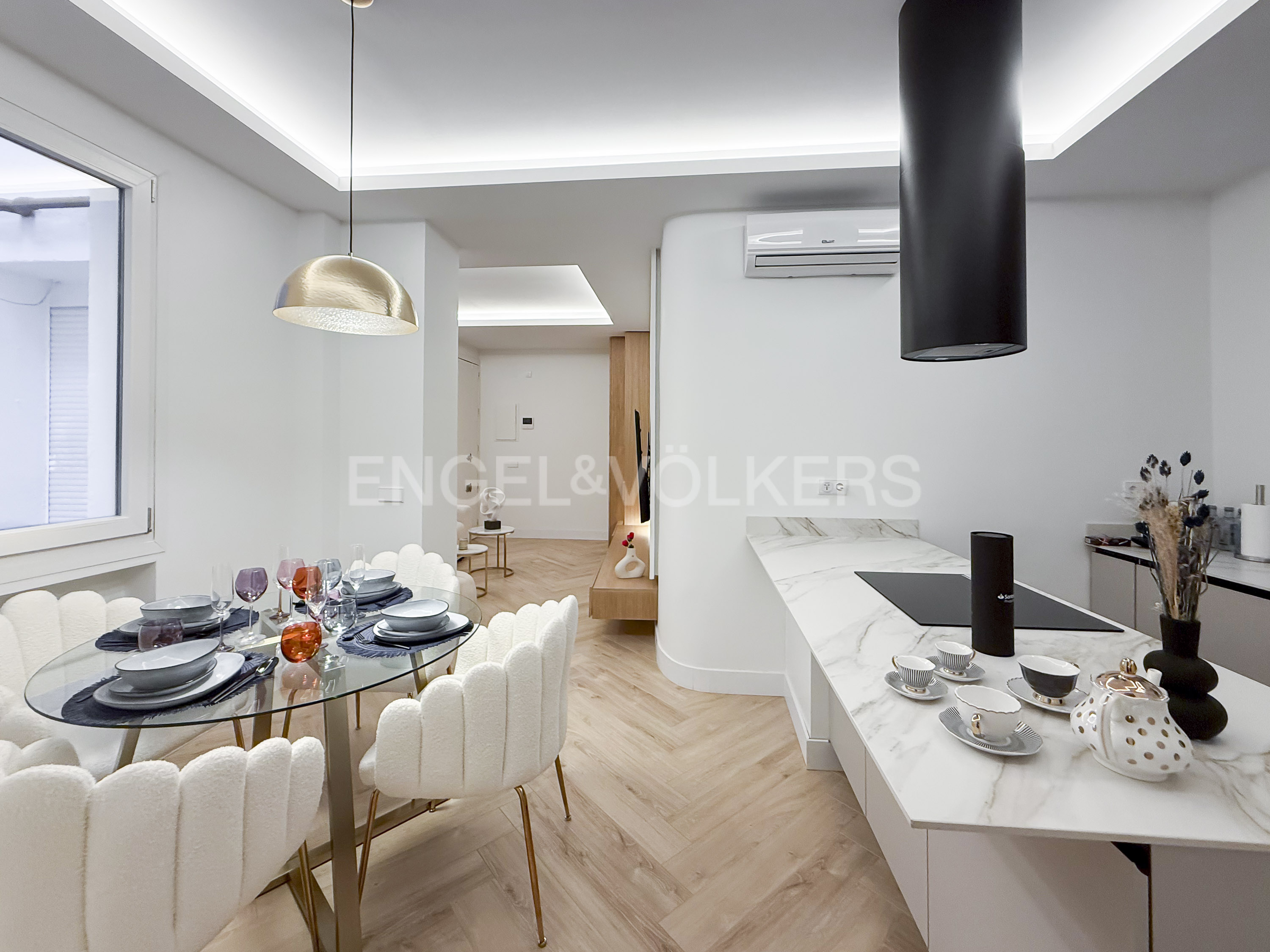 Apartamento reformado en calle Castelló – Ideal ubicación junto al Instituto de Empresa (IE)