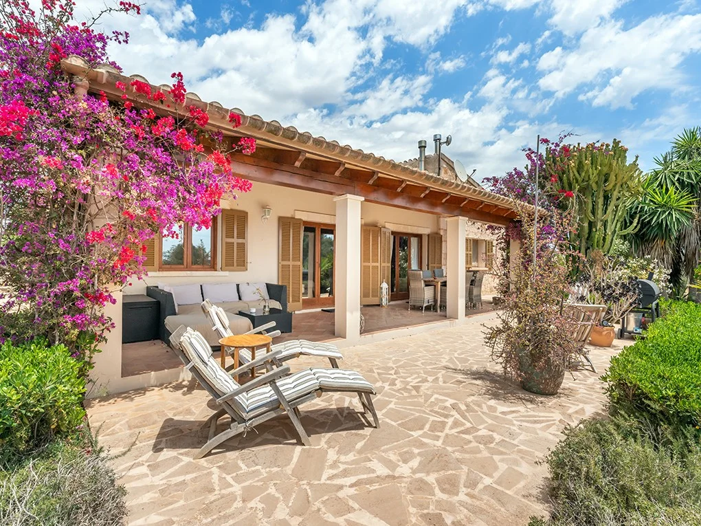 Charming natural stone finca with rental licence