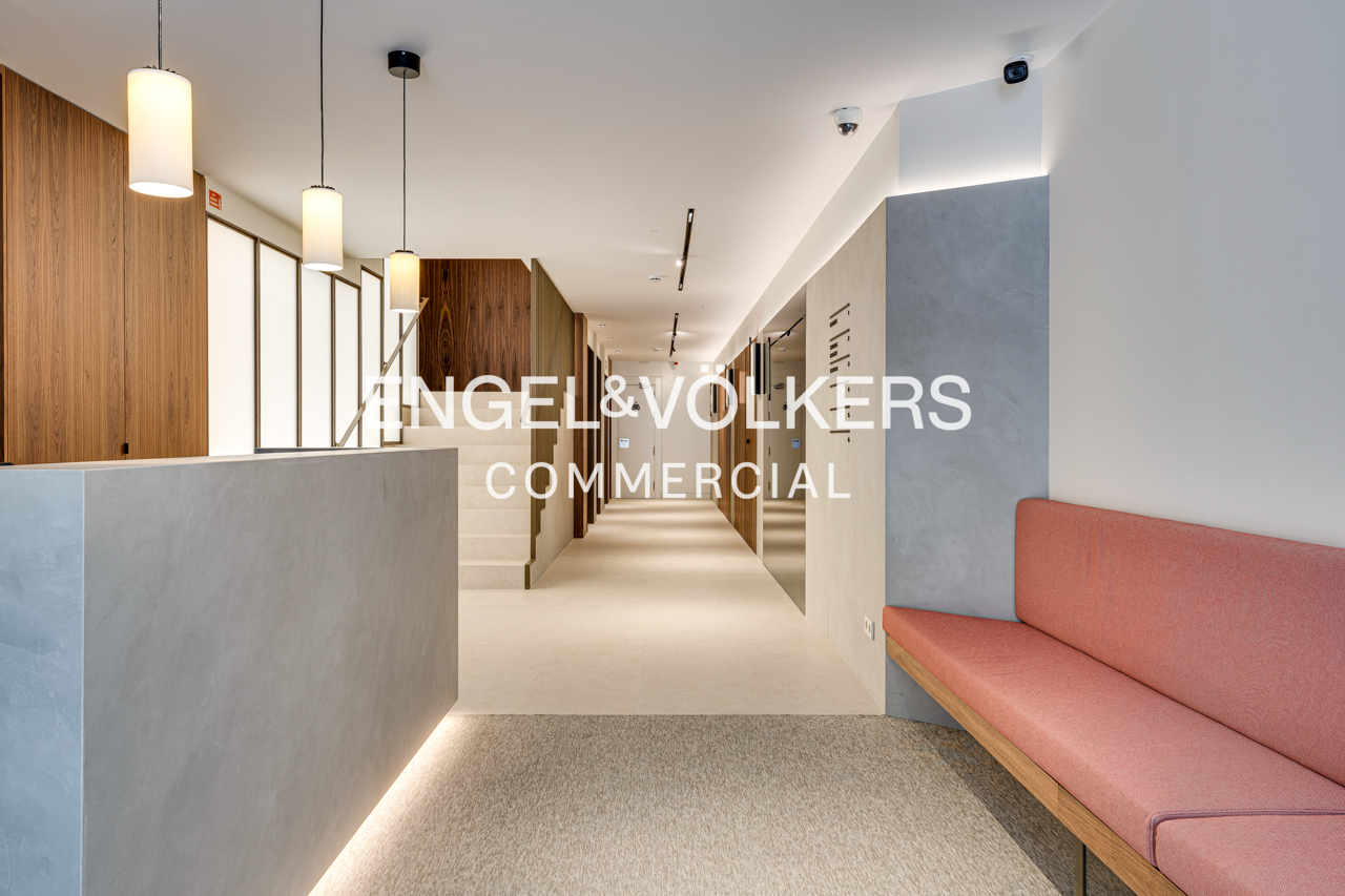 Oficinas en edificio reformado en Passeig de Gràcia