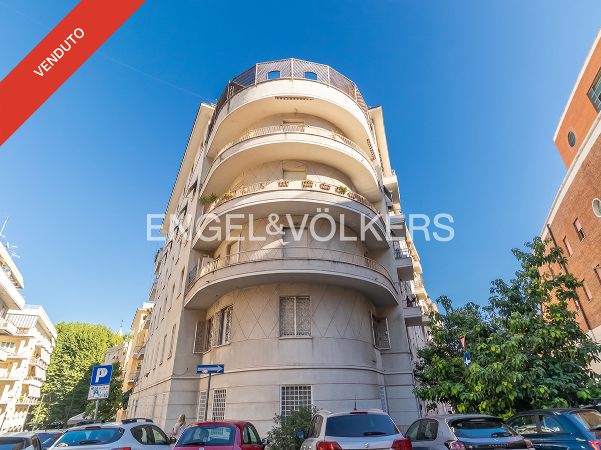 Via Pisa – Four-room apartment to customize, excellent investment