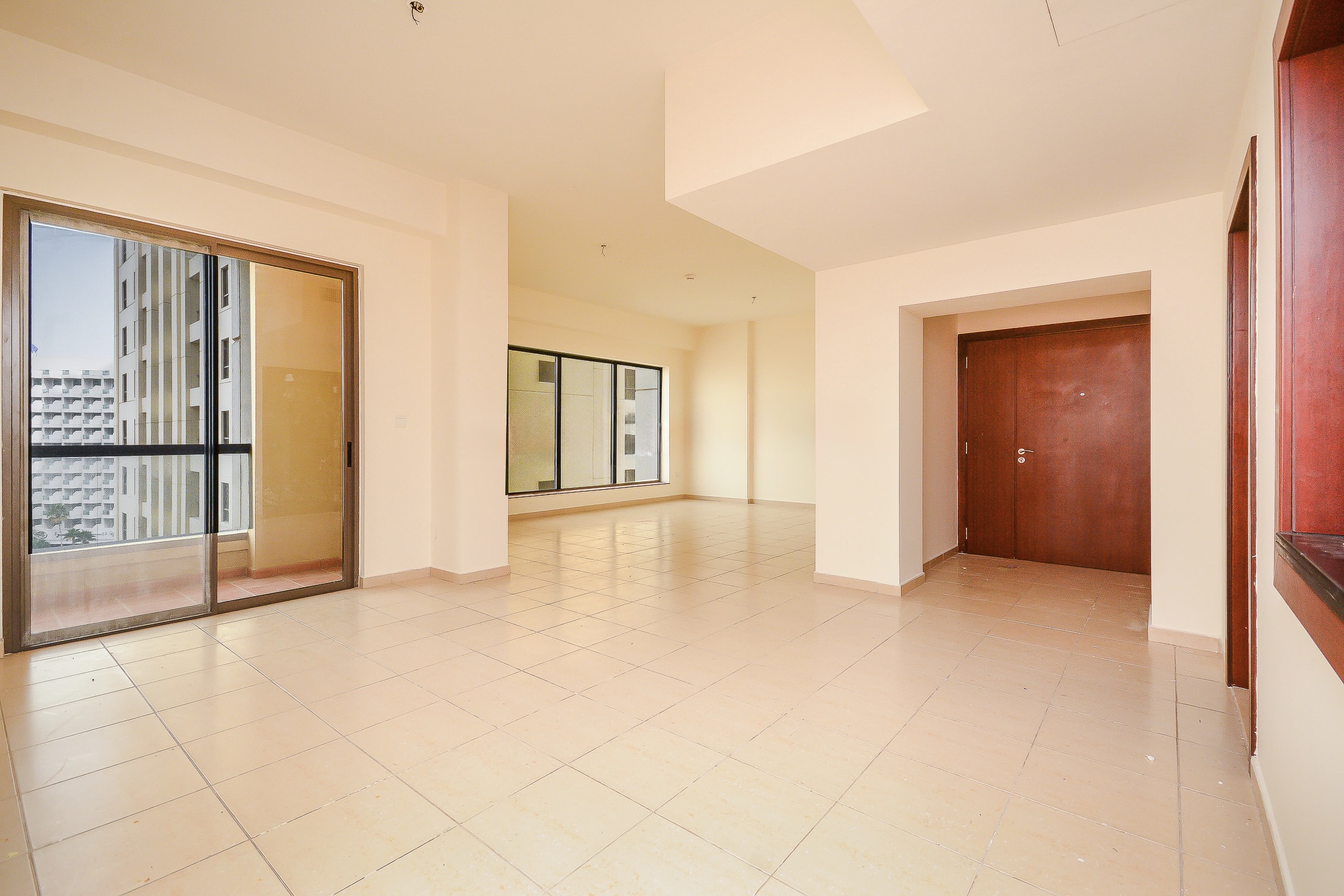 Exclusive | Spacious Layout | Vacant