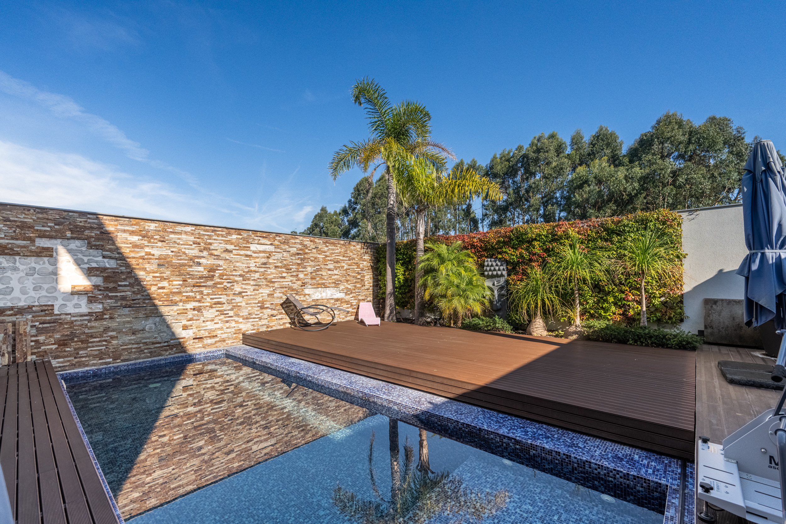 4-Bedroom Villa with Pool at Madalena Beach