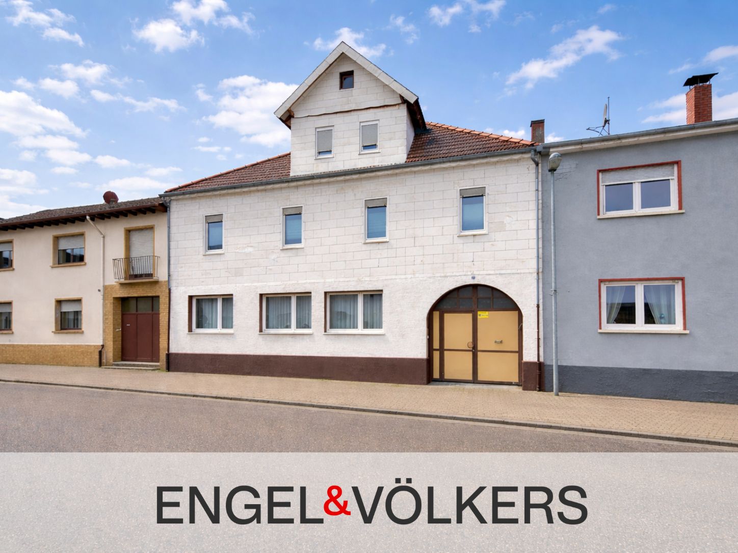 Zentrale Lage, großes Potenzial – Stadthaus  mit vielseitigen Nutzungsmöglichkeiten in Bürstadt