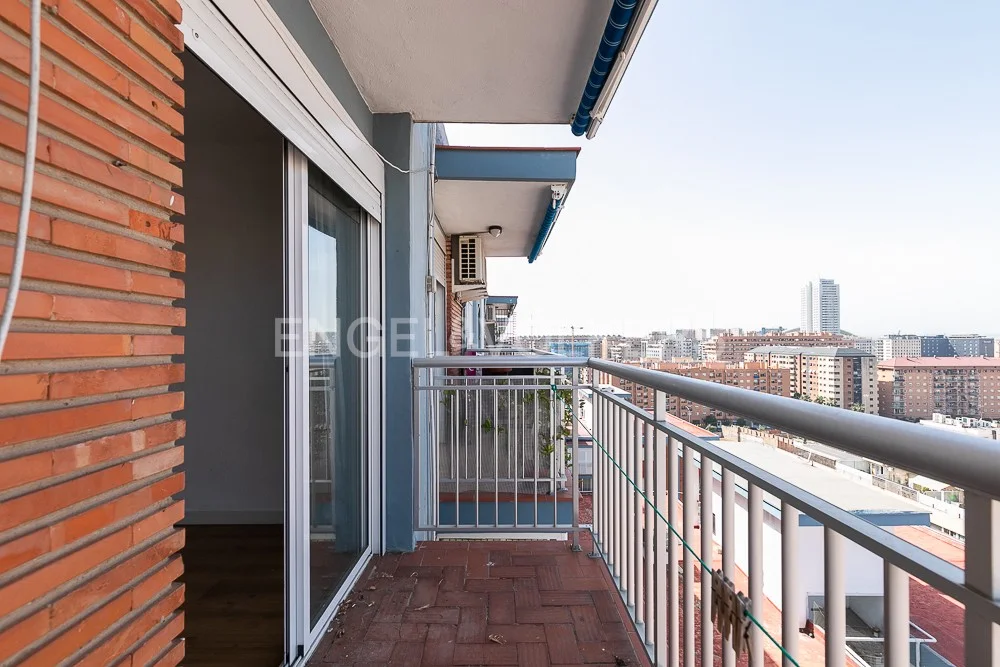 12th floor penthouse with unobstructed views