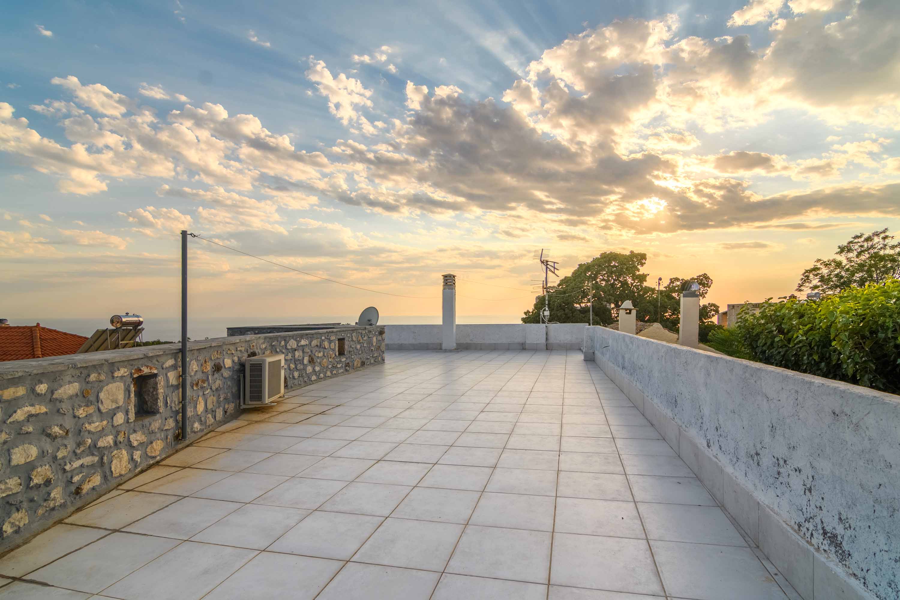 Rare traditional residence with private garden in the historic center of Areopoli