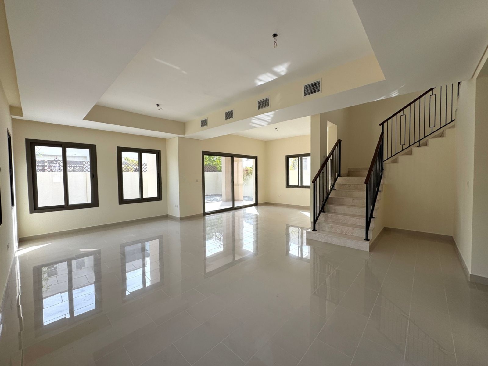 Exceptional Family Villa in a Tranquil Community