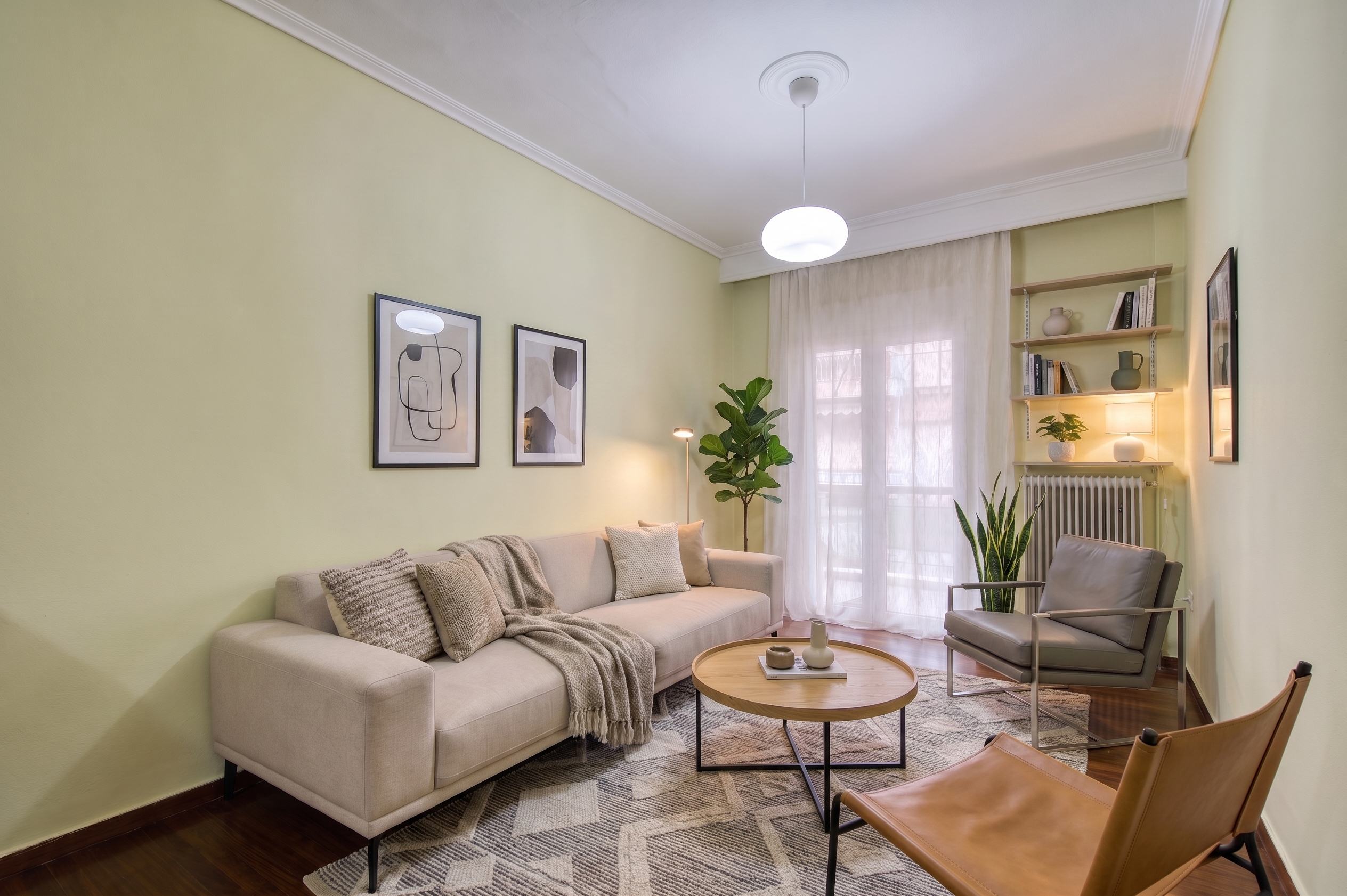 94 sqm Bright 2nd-floor apartment in Charilaou