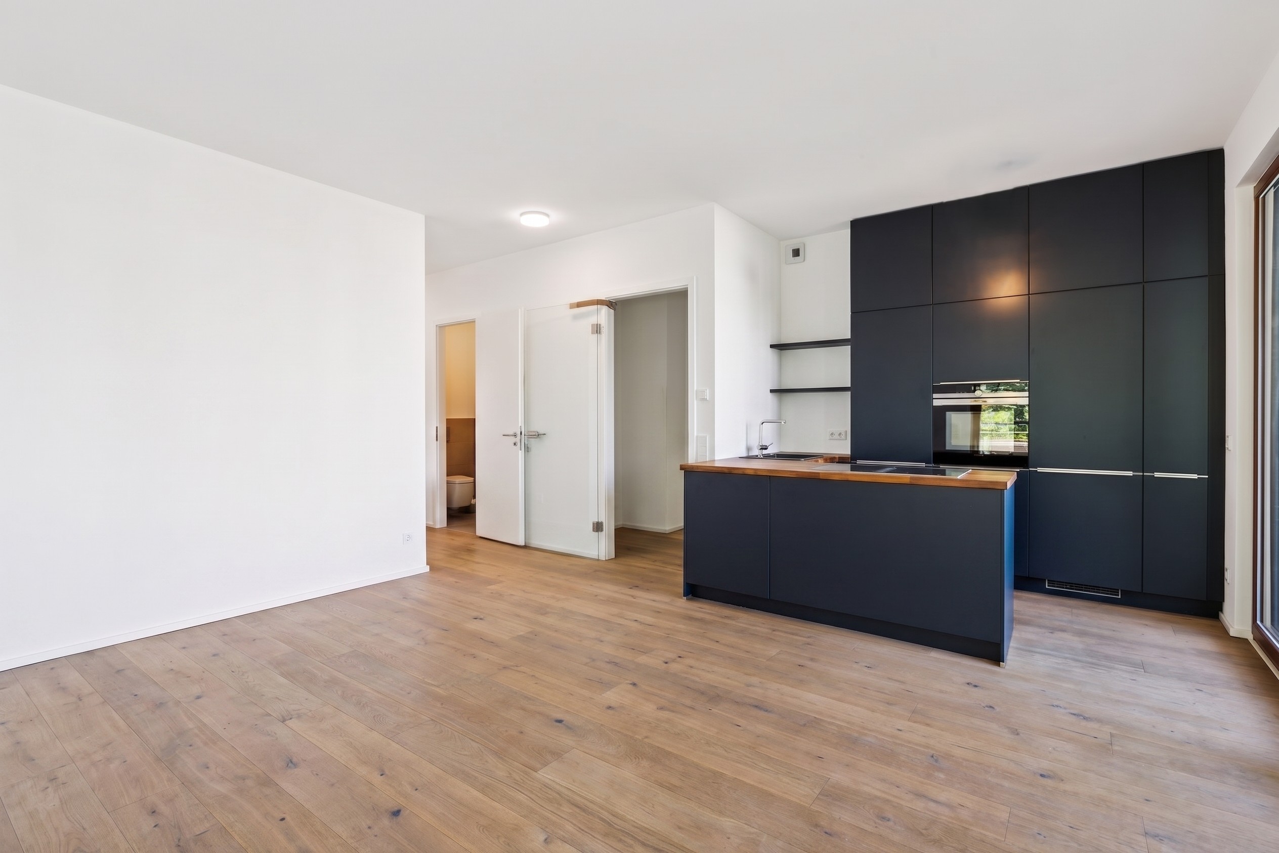 Attractive 3-room apartment in a prime location of Oberkassel