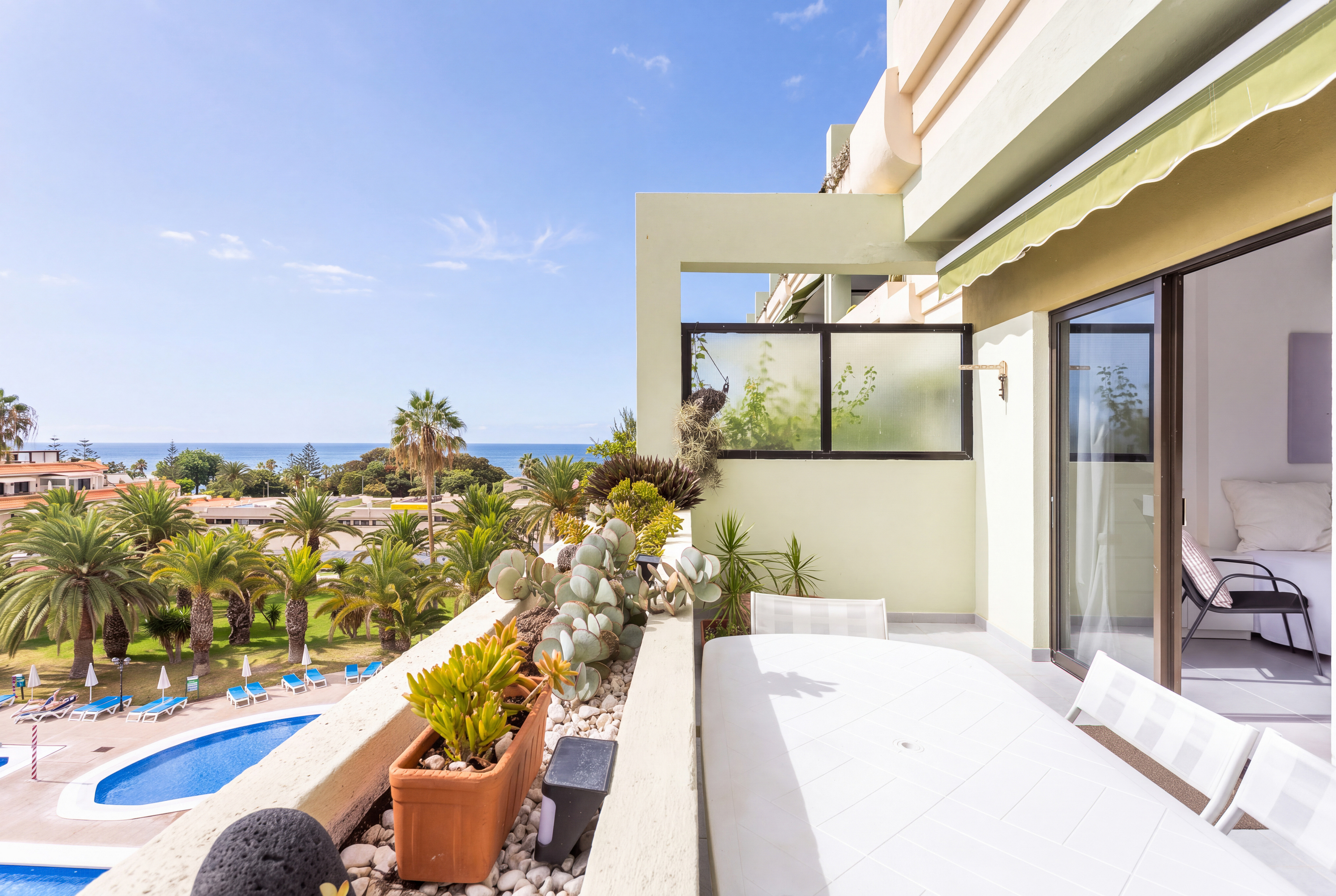 Bahía I · Renoviertes Apartment mit Terrasse und Parkplatz nahe Playa Jardín