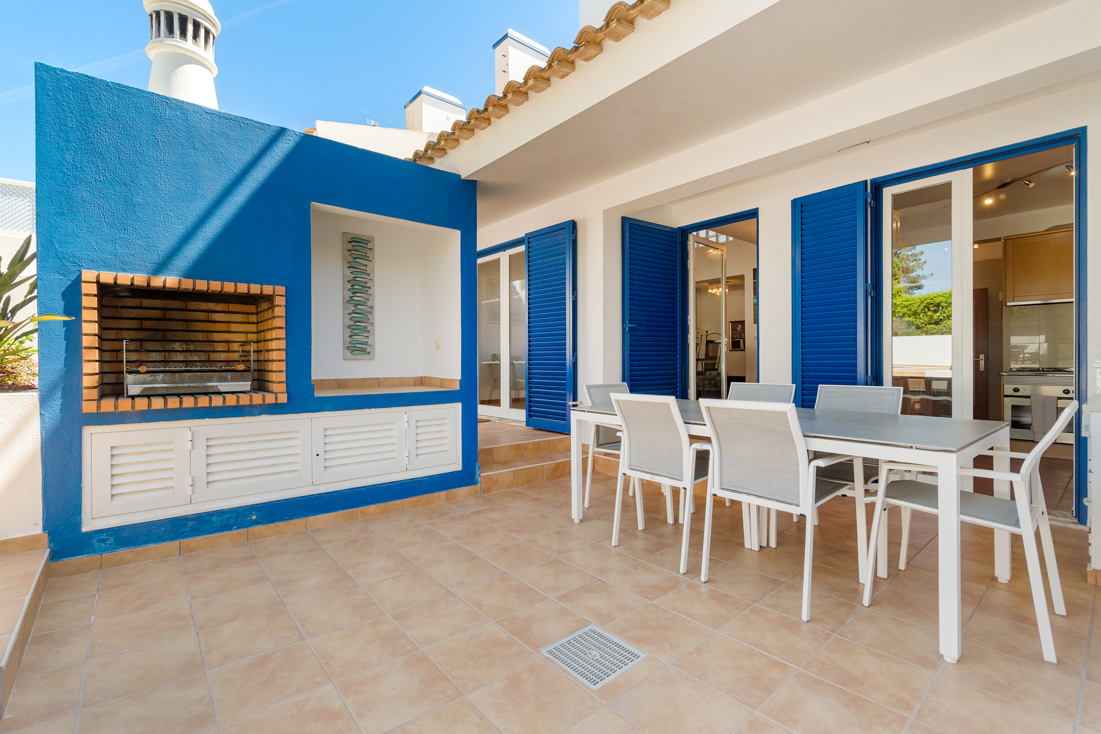 Mediterranean Aesthetic Townhouse in quiet Cul de Sac in Varandas do Lago
