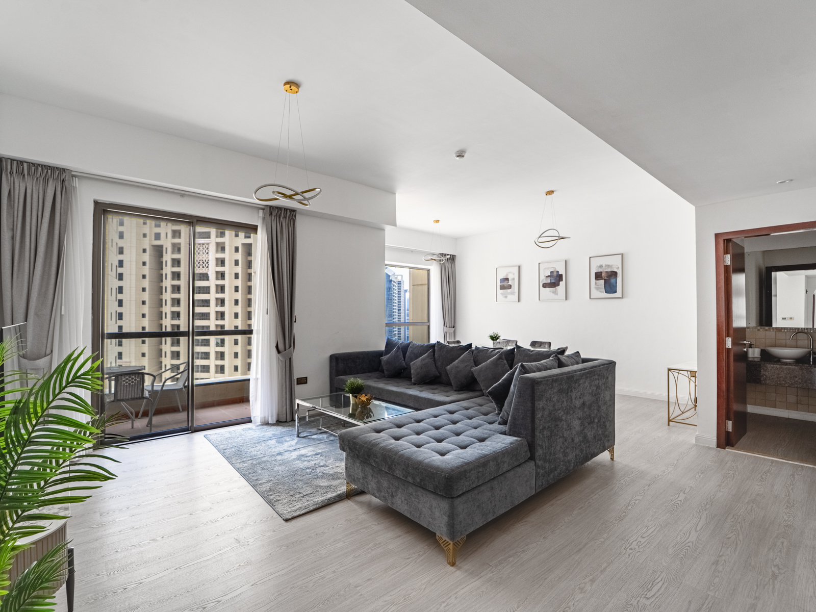 High Floor I Furnished I Vacant