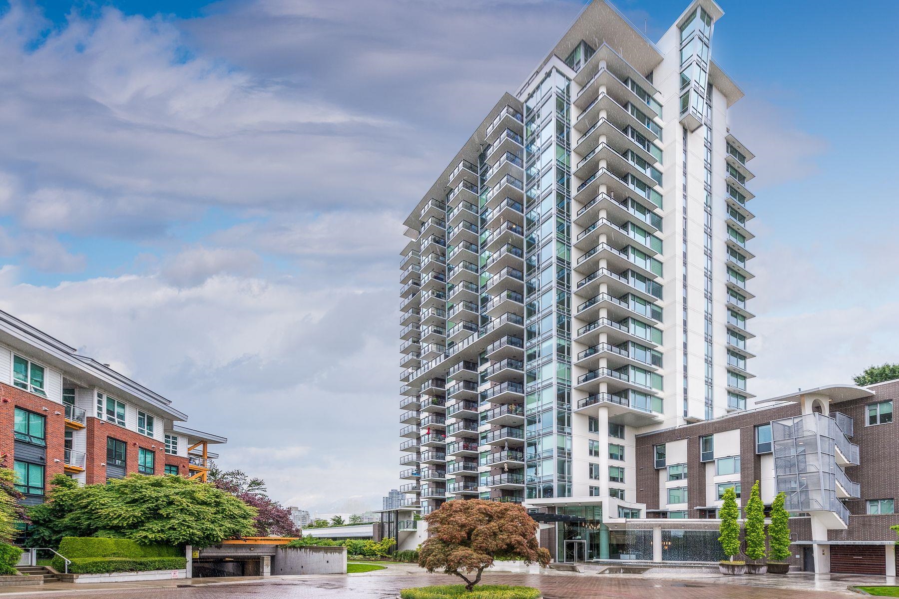 Panoramic River Views in New Westminster