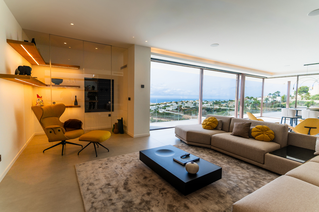 The luxury of overlooking the sea, Cumbre del Sol