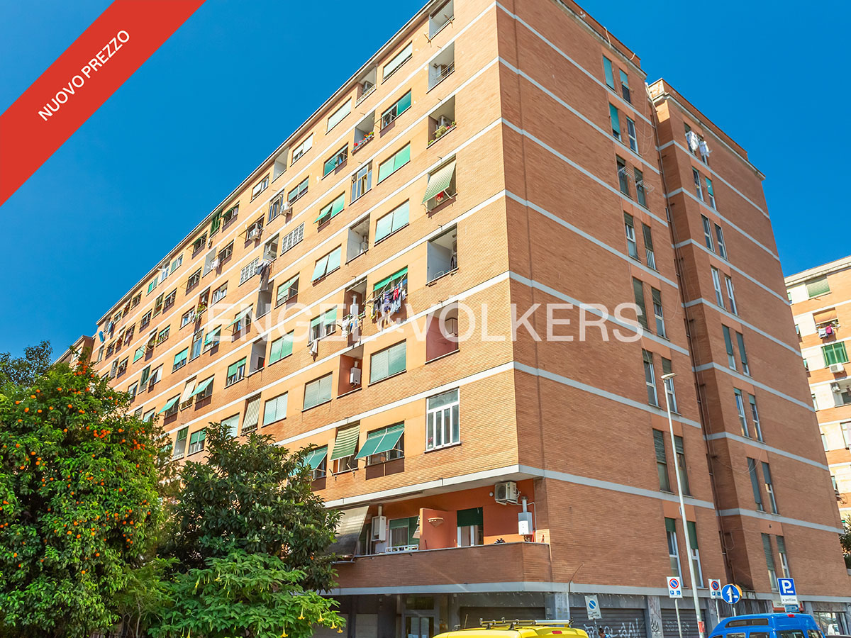 Magliana, bright 3-room apartment with balcony
