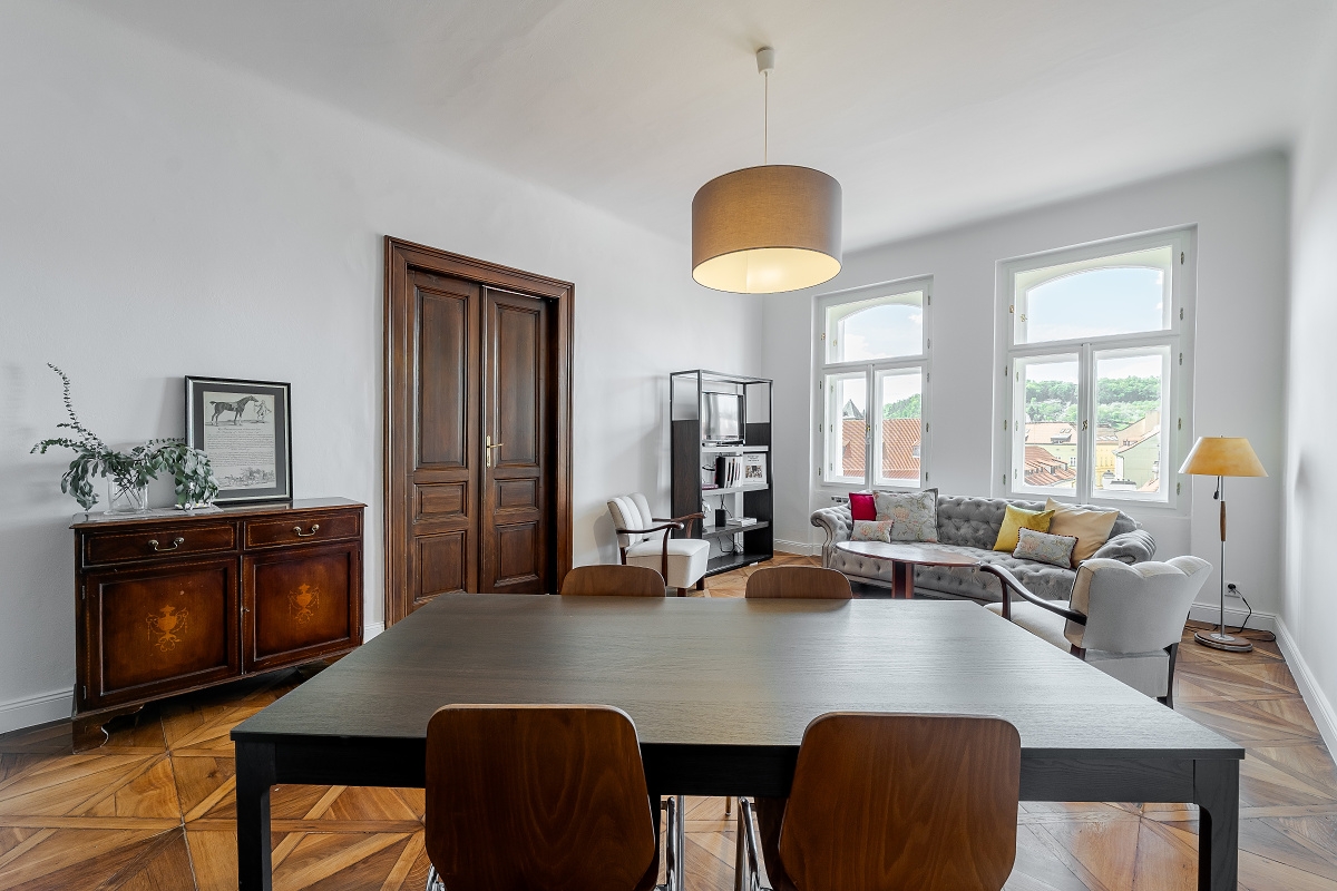Rent of a 3+1 apartment fully furnished in the heart of the Old Town