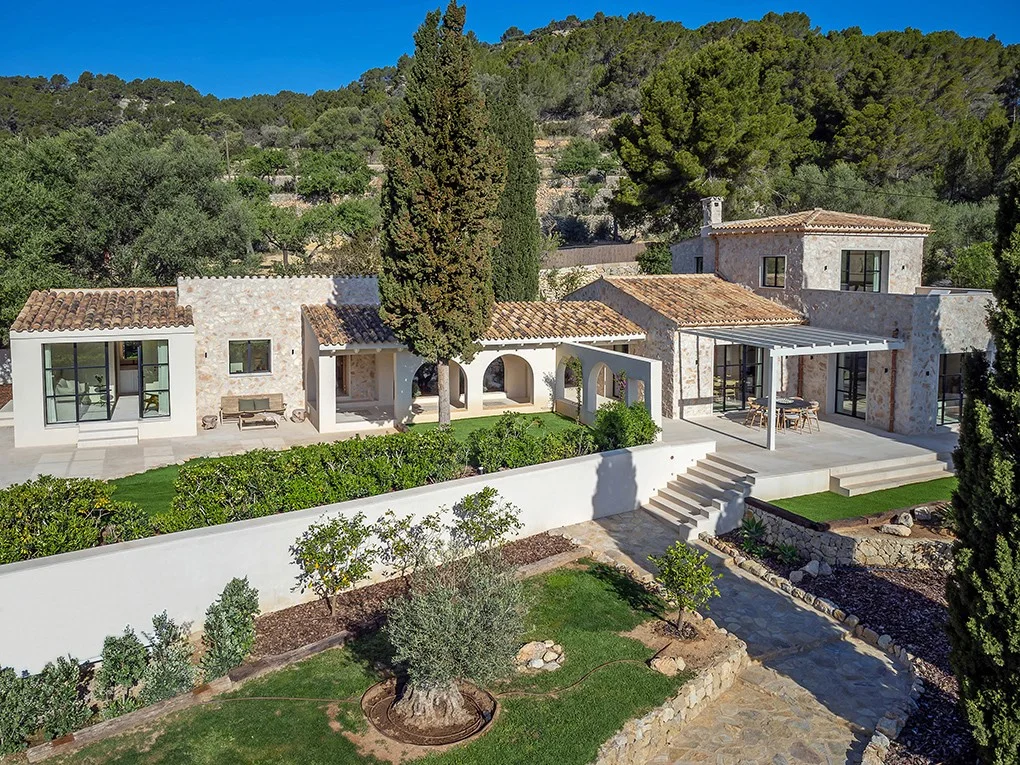 Exclusive, Modern Finca with Guest House – S’Arracó, Mallorca