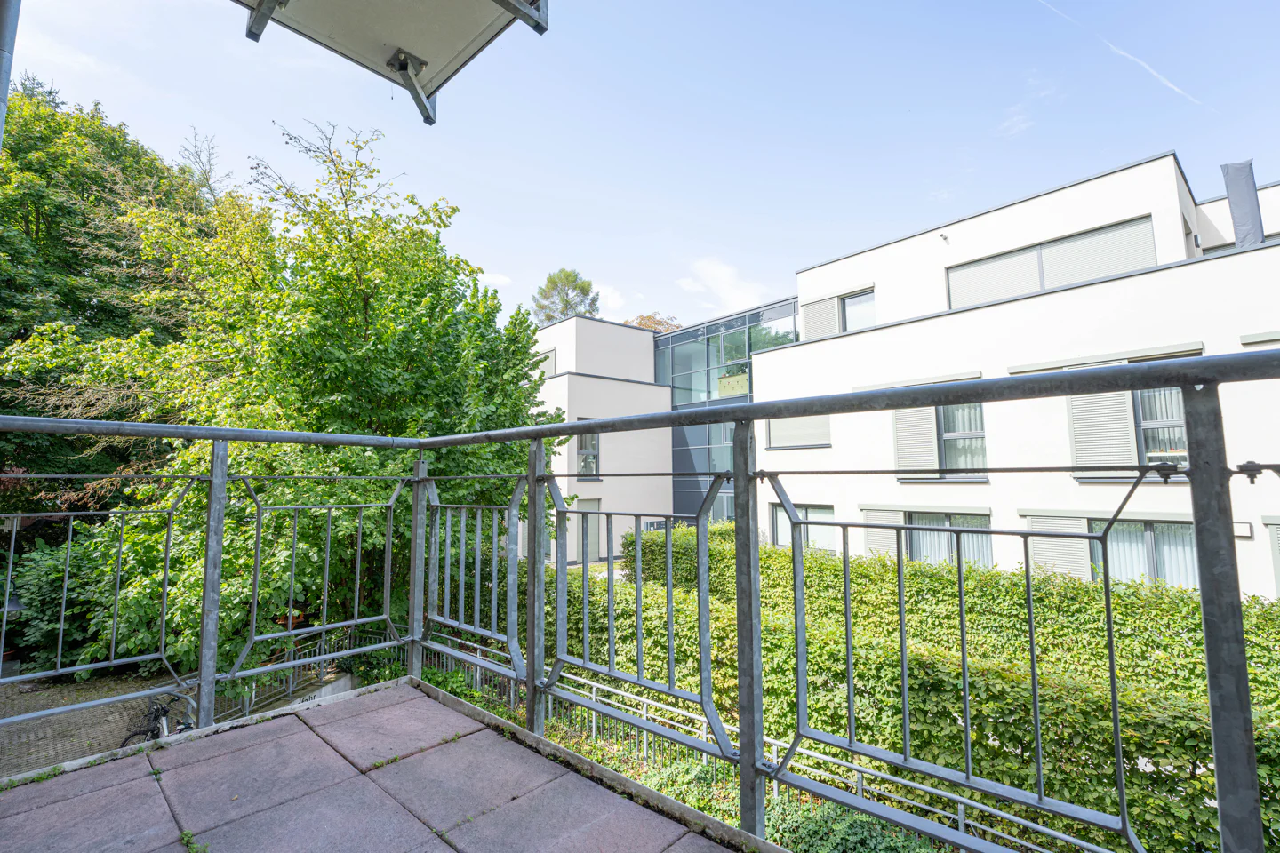 Stilvolles Refugium mit Sonnenterrasse: Frisch renoviertes 3-Zimmer-Domizil in bevorzugter Lage - Photo 5