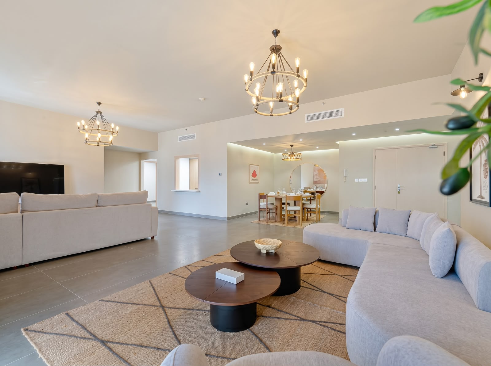 Luxury Upgraded | Furnished | High Floor