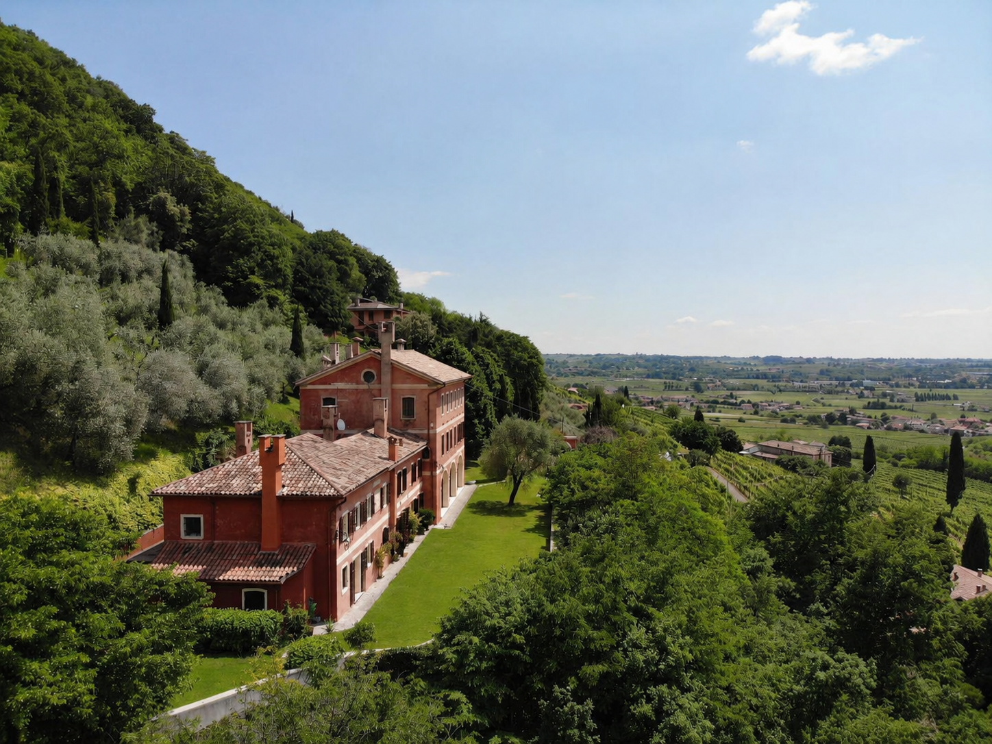 La Quintessenza dell'Eleganza