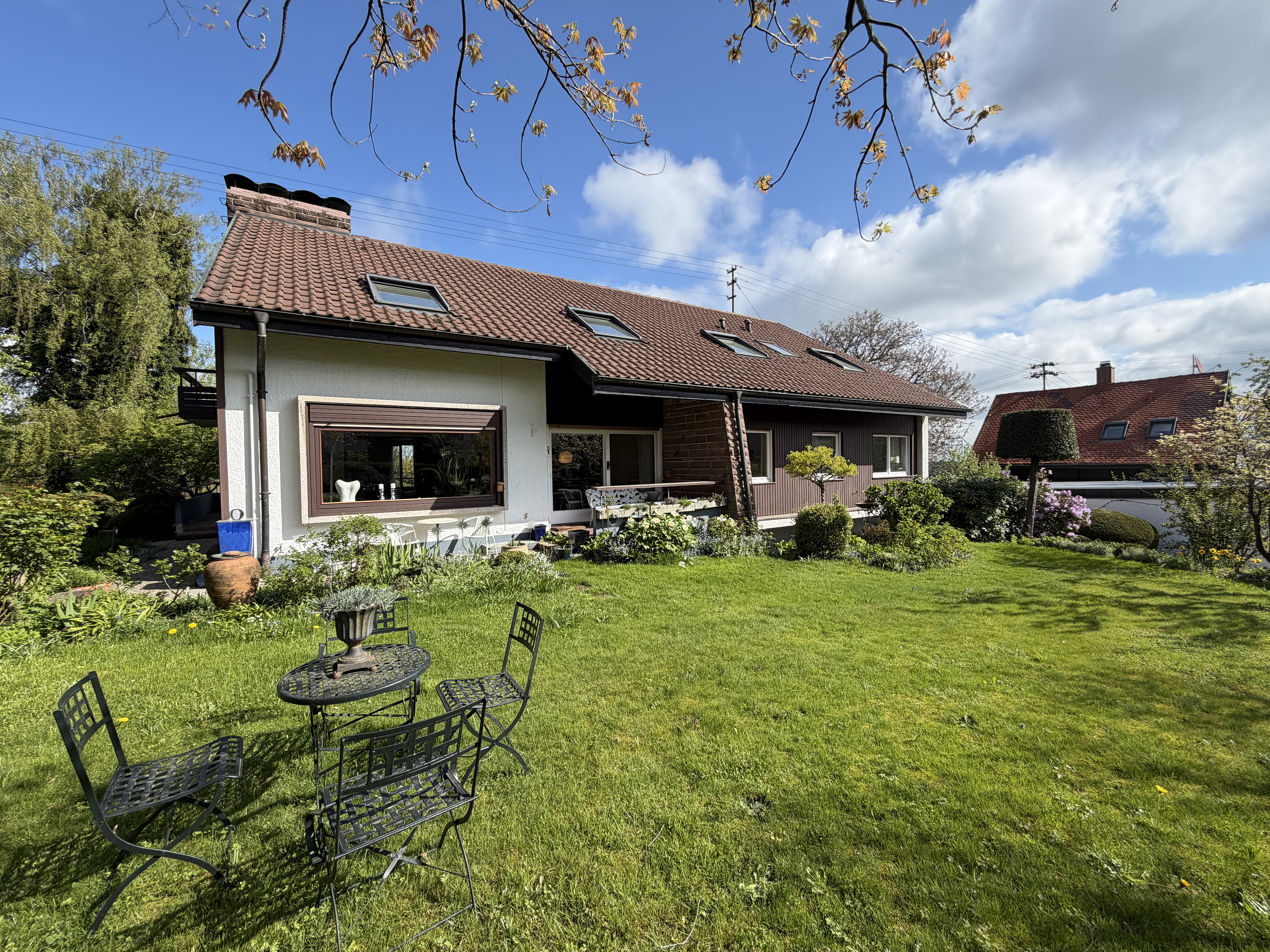 Ikonische Mid-Century-Architektur trifft auf einzigartigen Weitblick
