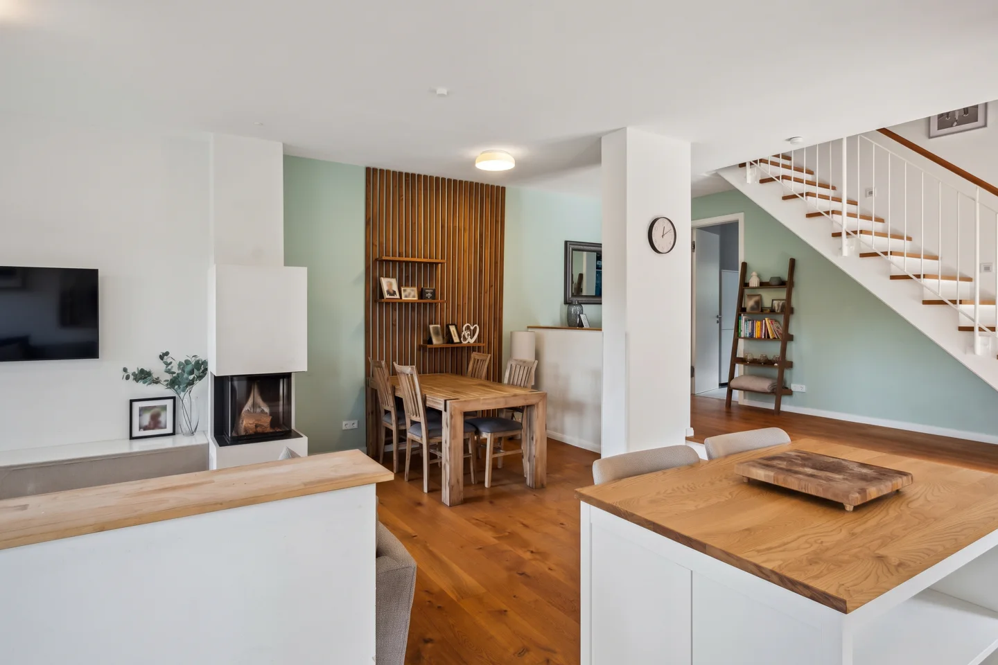 Familientraum in Wedel – Modernes Doppelhaus aus 2022 nahe der Elbe - Photo 3