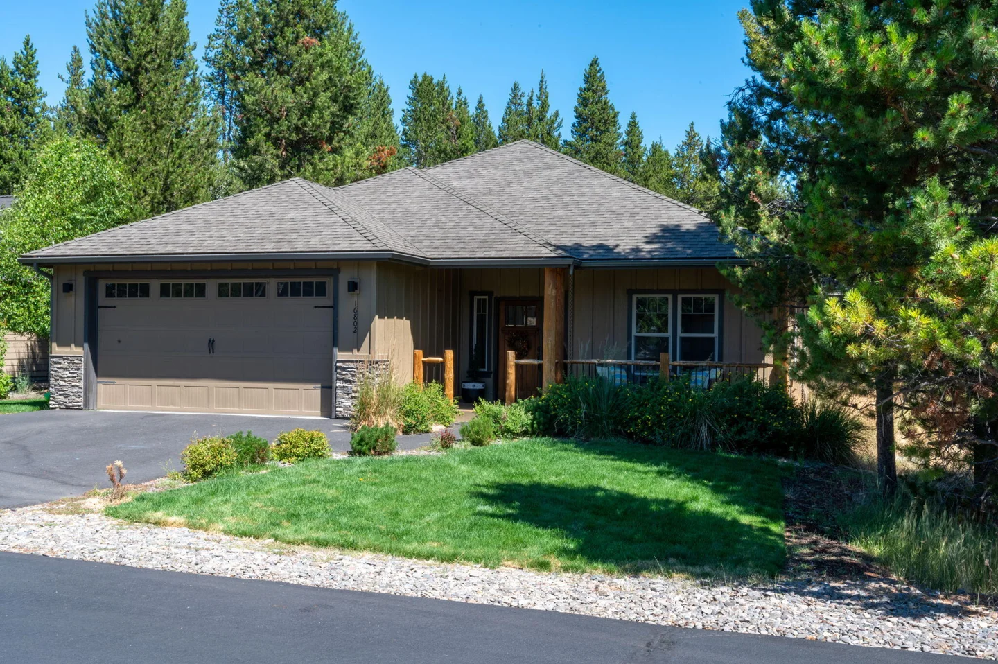 Motivated Seller!  Cozy Home Steps Away from the Deschutes