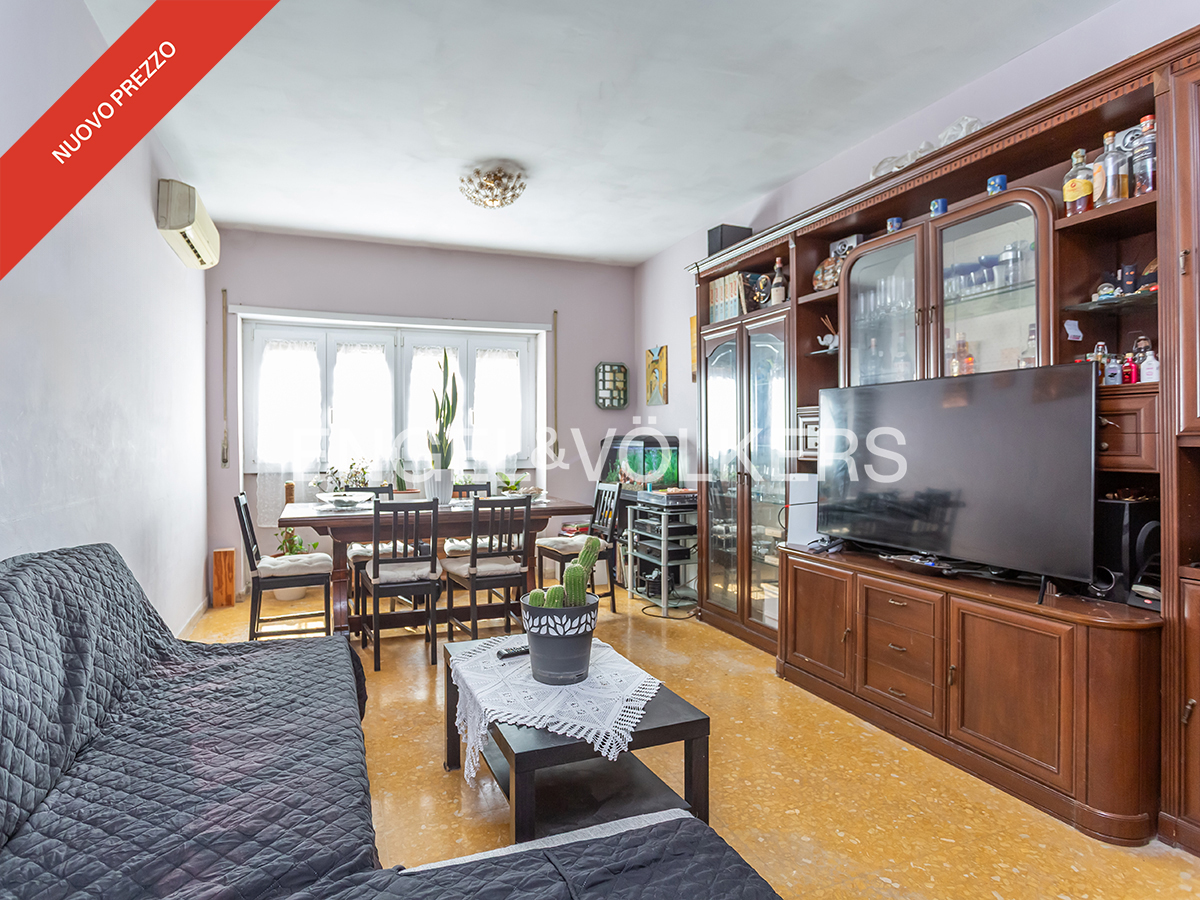 Magliana, bright 3-room apartment with balcony
