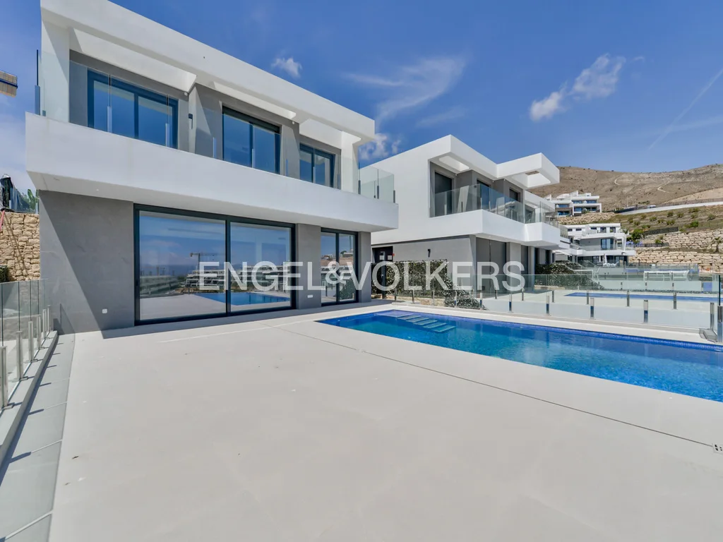 THREE STORY VILLA WITH EXCELLENT VIEW TOWARDS THE MEDITERRANEAN SEA