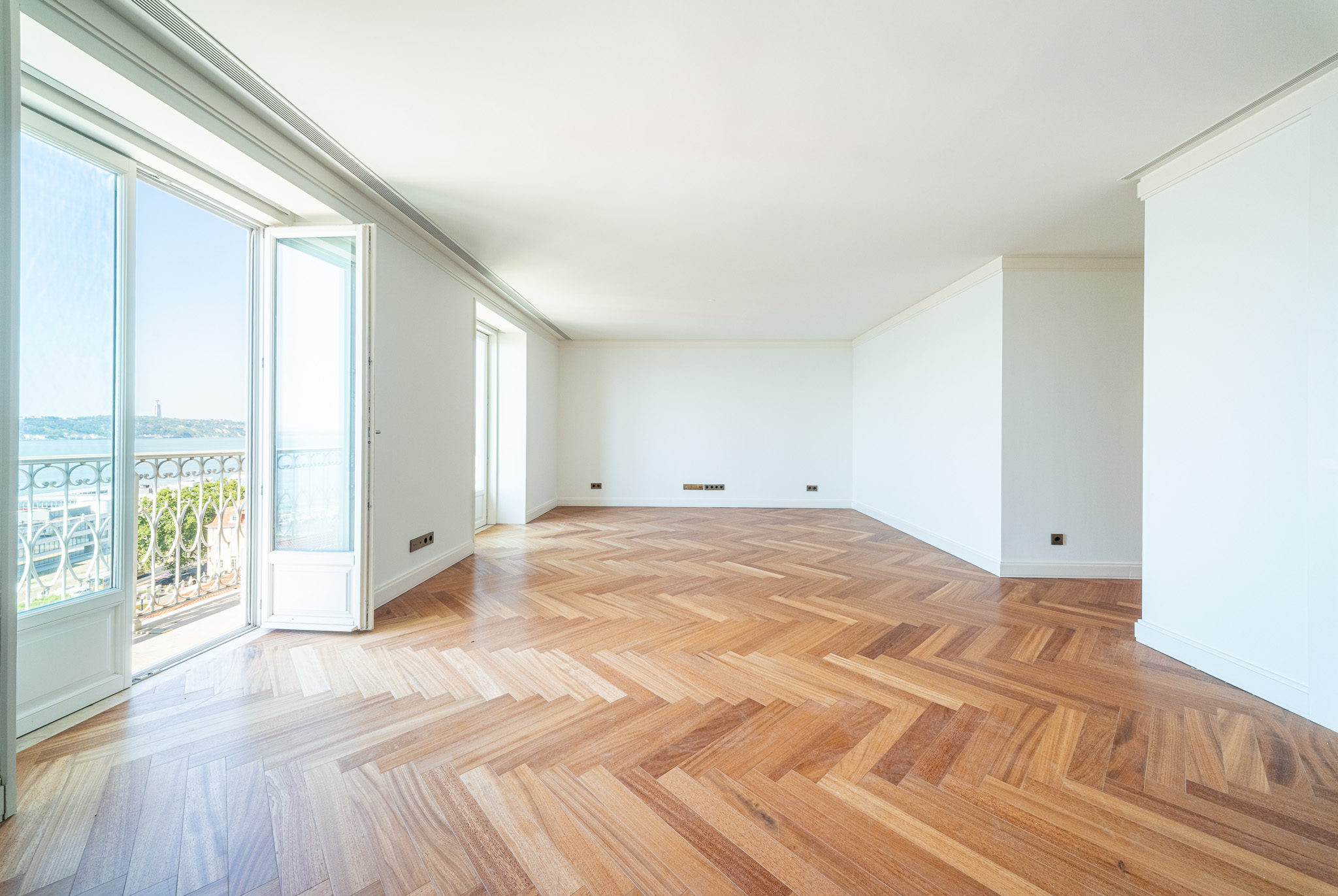 Duplex T3 com vista Rio Tejo em Santa Maria Maior