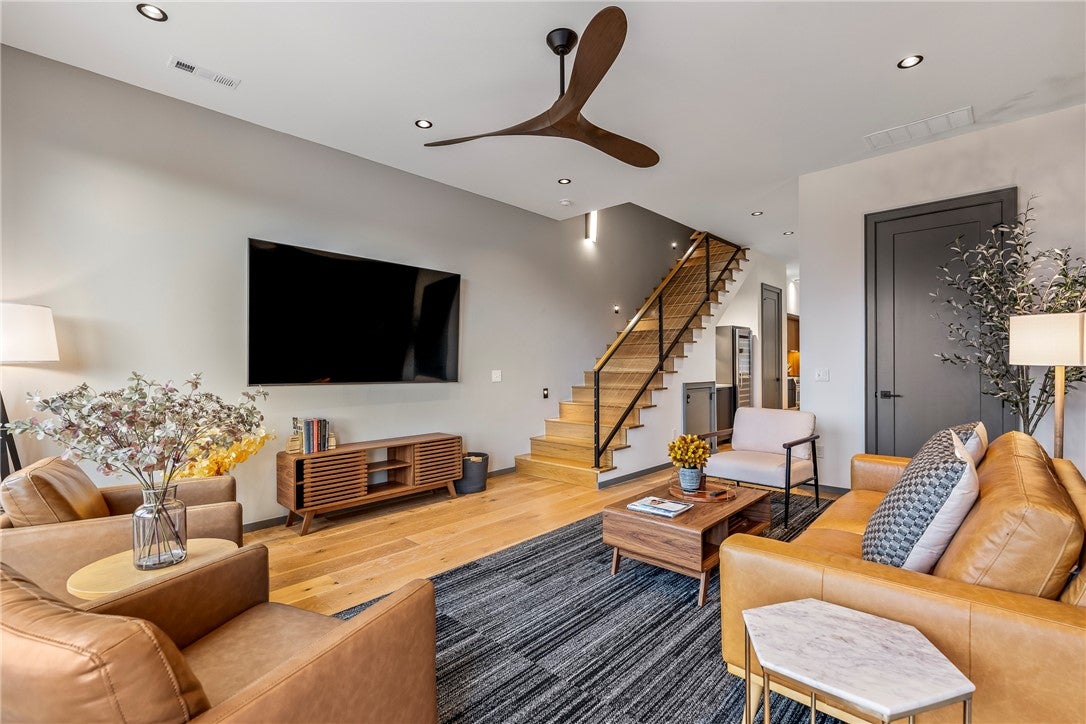 Modern Design & Convenient Downtown Bentonville Townhome