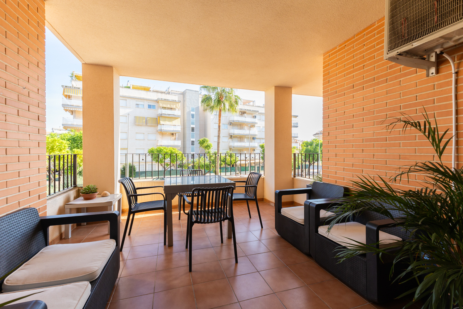 Rental from October to June in Canet d'en Berenguer