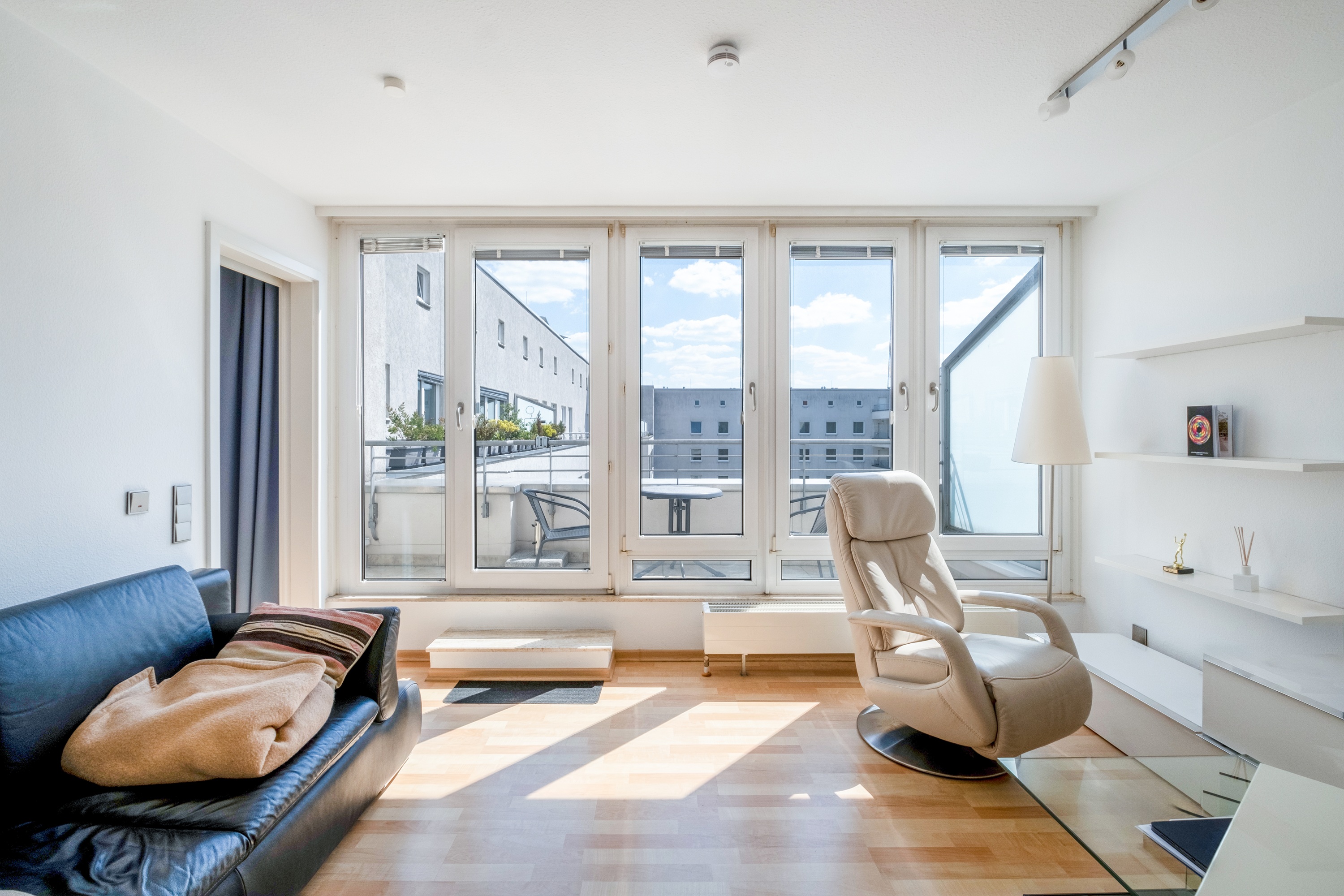 Sonniges City-Apartment mit Terrasse in bester Mitte-Lage