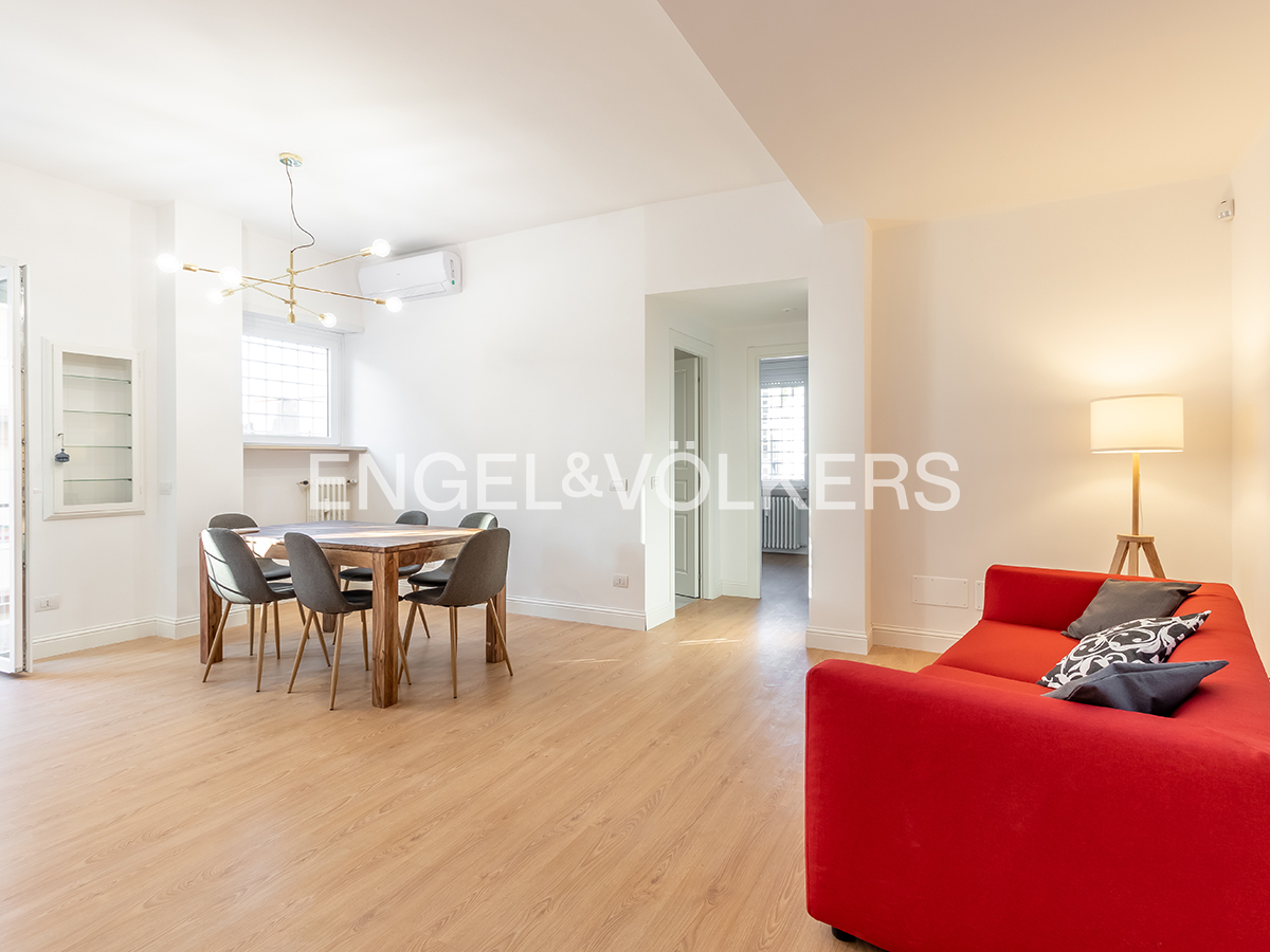Bright, fully renovated three-room apartment – Balduina