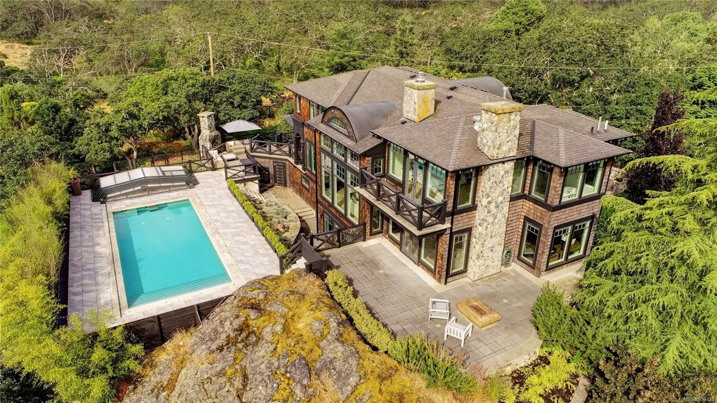 Architecturally Stunning Ocean View Estate in The Uplands