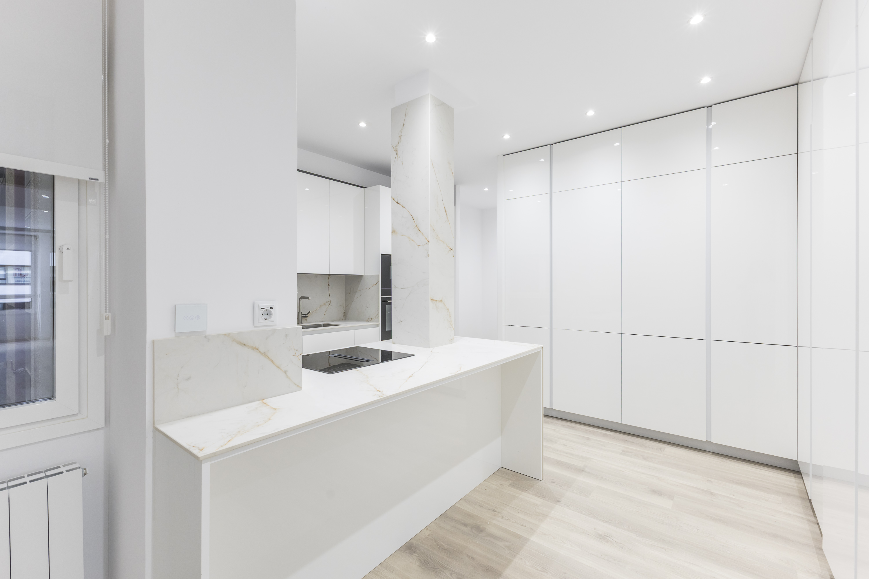 Spectacular new-build exterior apartment on Paseo de la Castellana