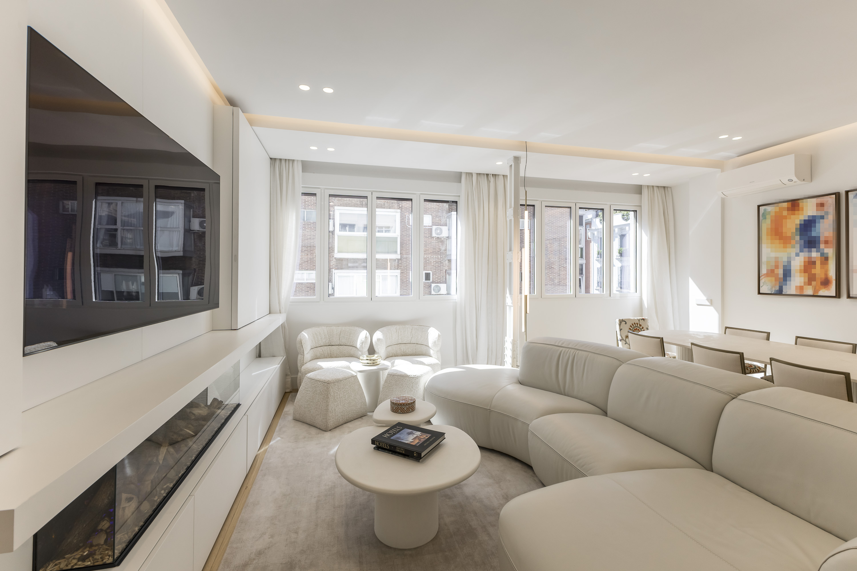 Furnished 3-bedroom apartment in Recoletos