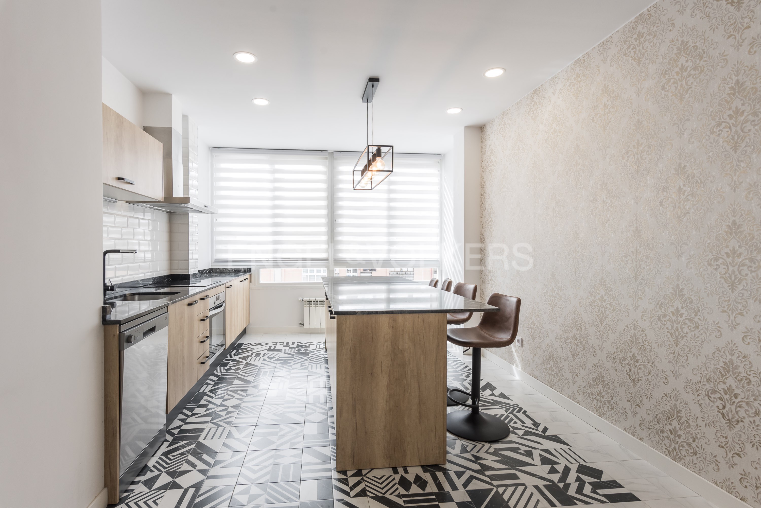 Apartment with 3 bedrooms and 2 terraces in Azca