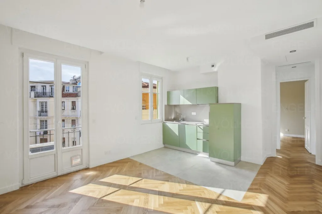 2-room renovated in the city center