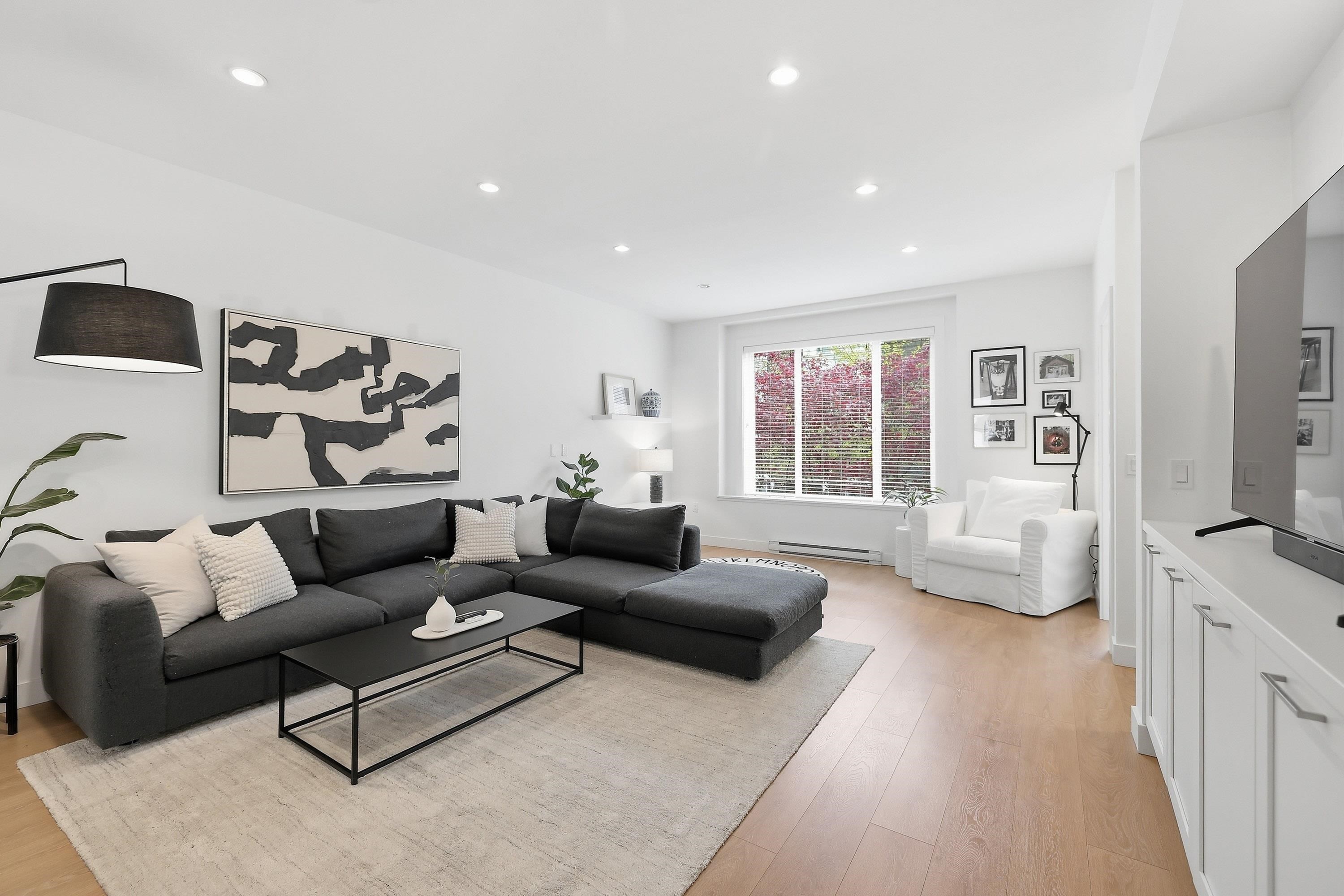 4 Bedroom Townhome in Surrey