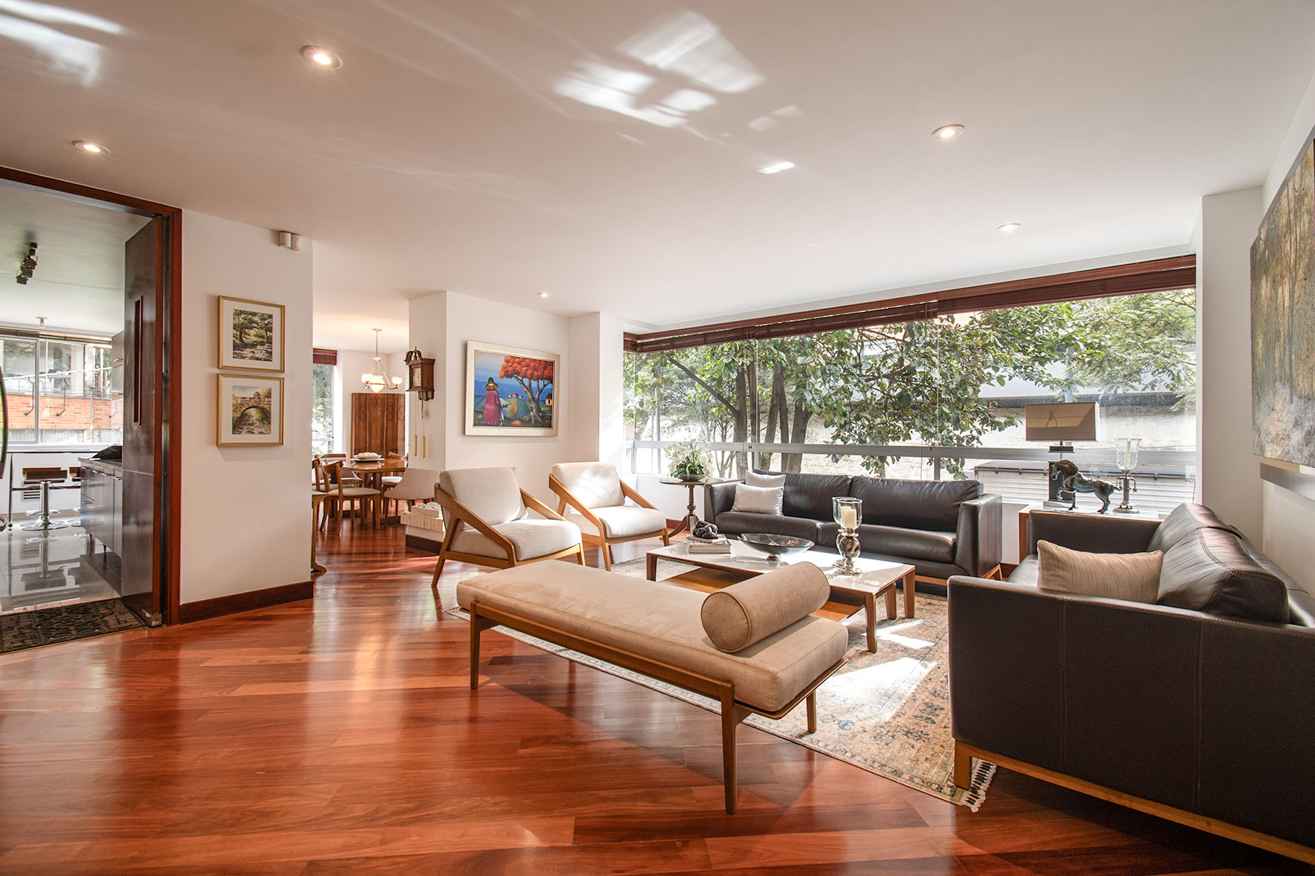 Apartamento con vista verde para venta en Rosales bajo