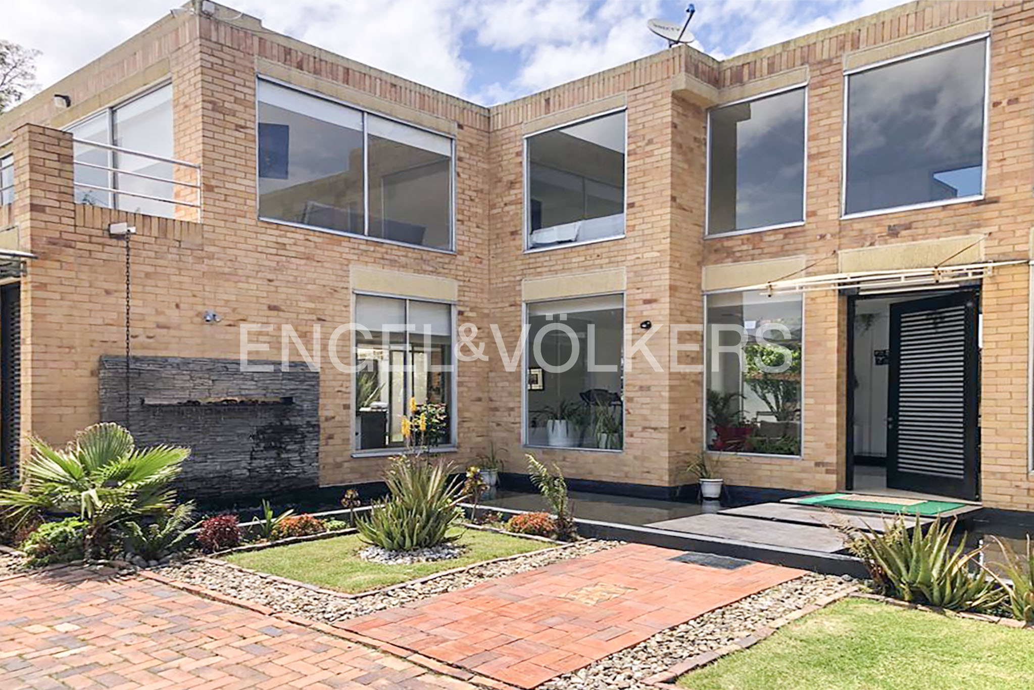 Casa independiente para venta en Chía