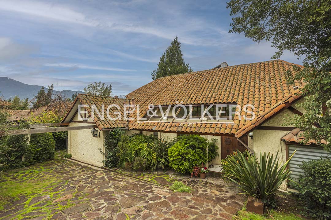 Condominio con seguridad en Golf Lomas