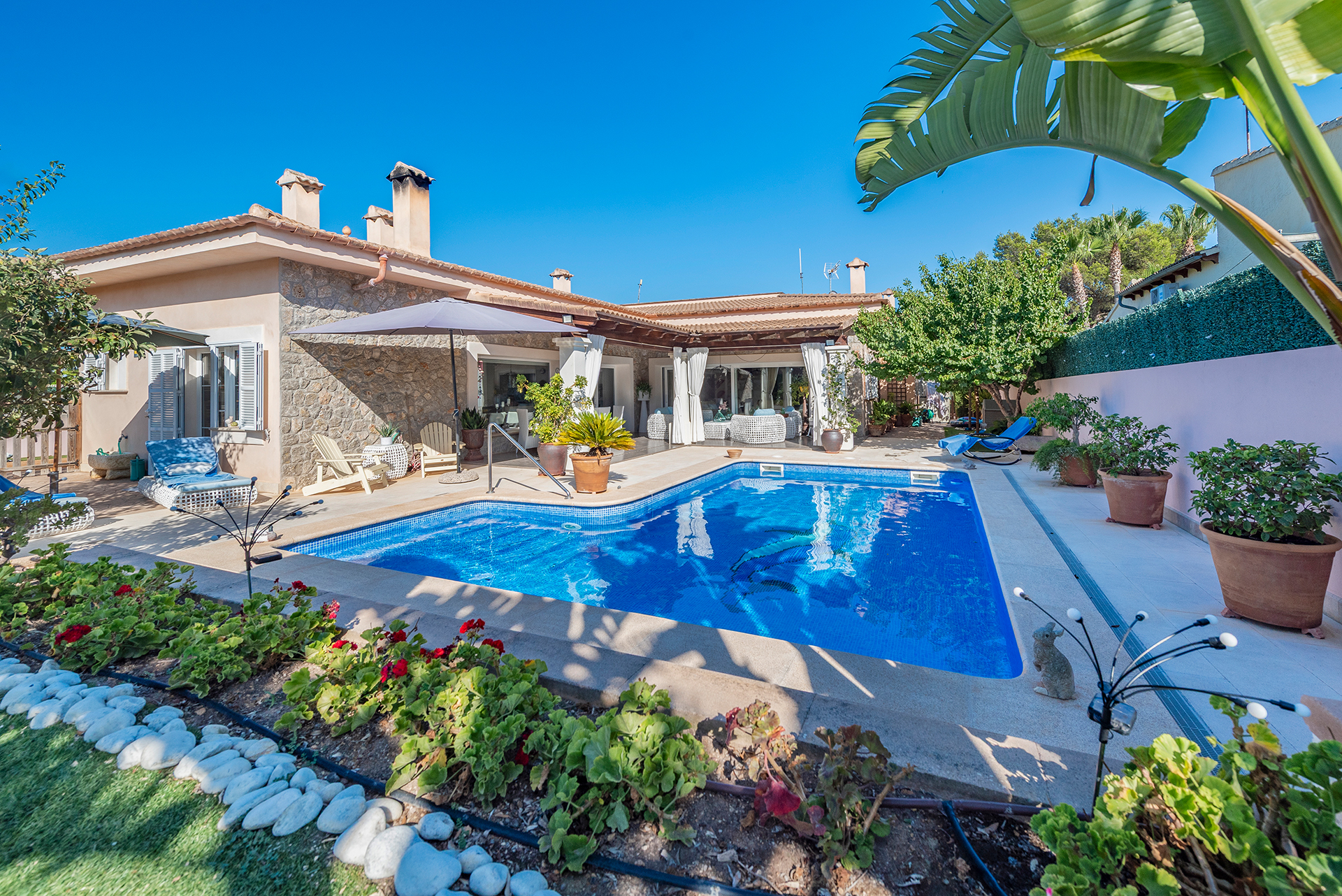 Mediterrane Villa in ruhiger Lage von Son Serra de Marina
