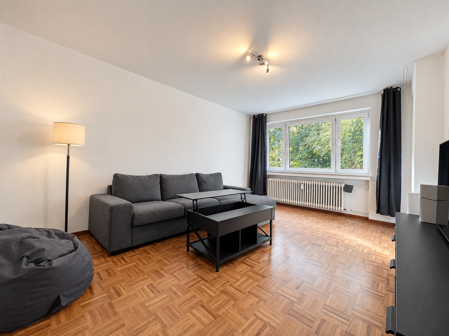 Gepflegte 3-Zimmer-Wohnung mit Balkon und eigener Garage