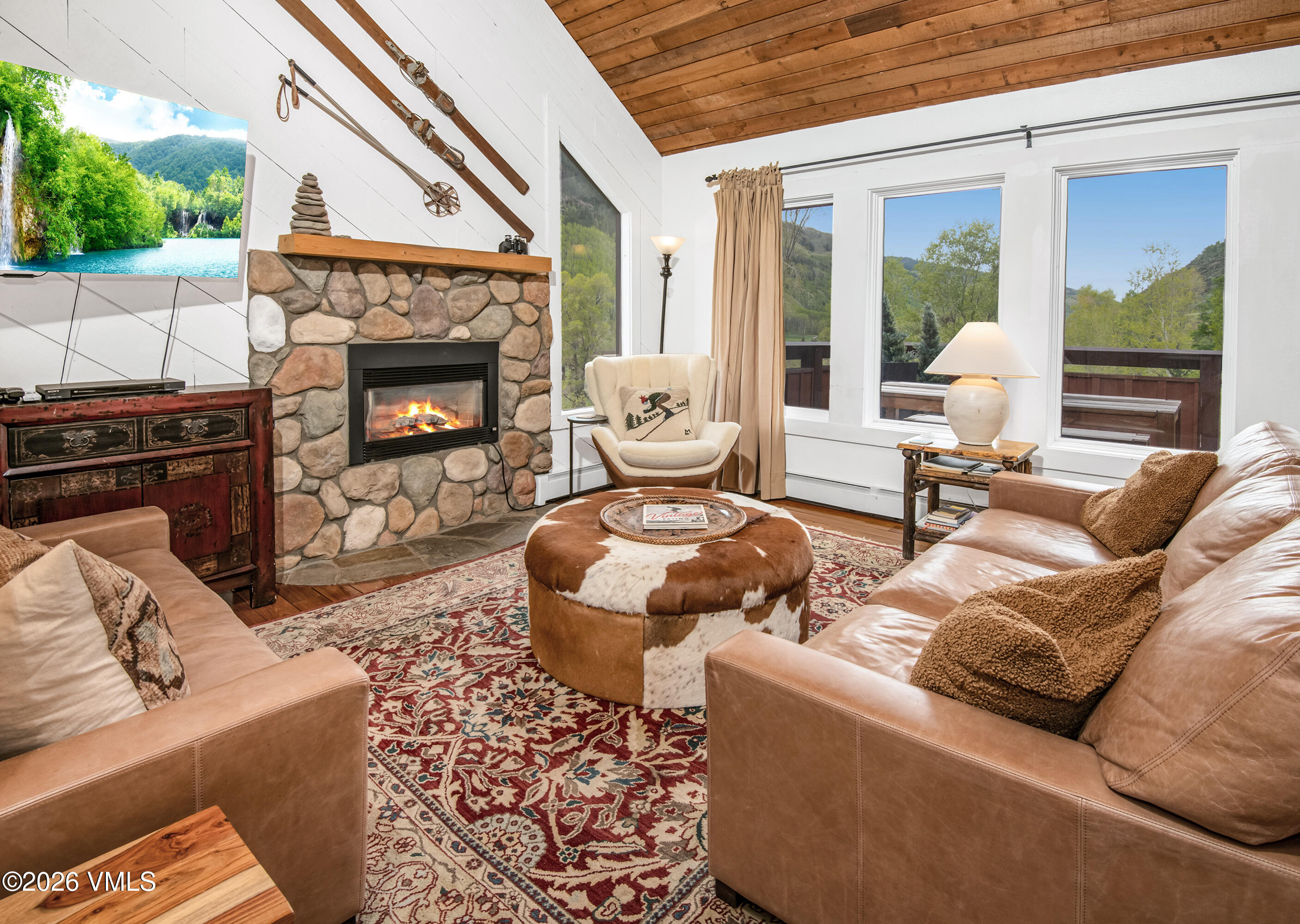 Alpine Charm With Sunset Views