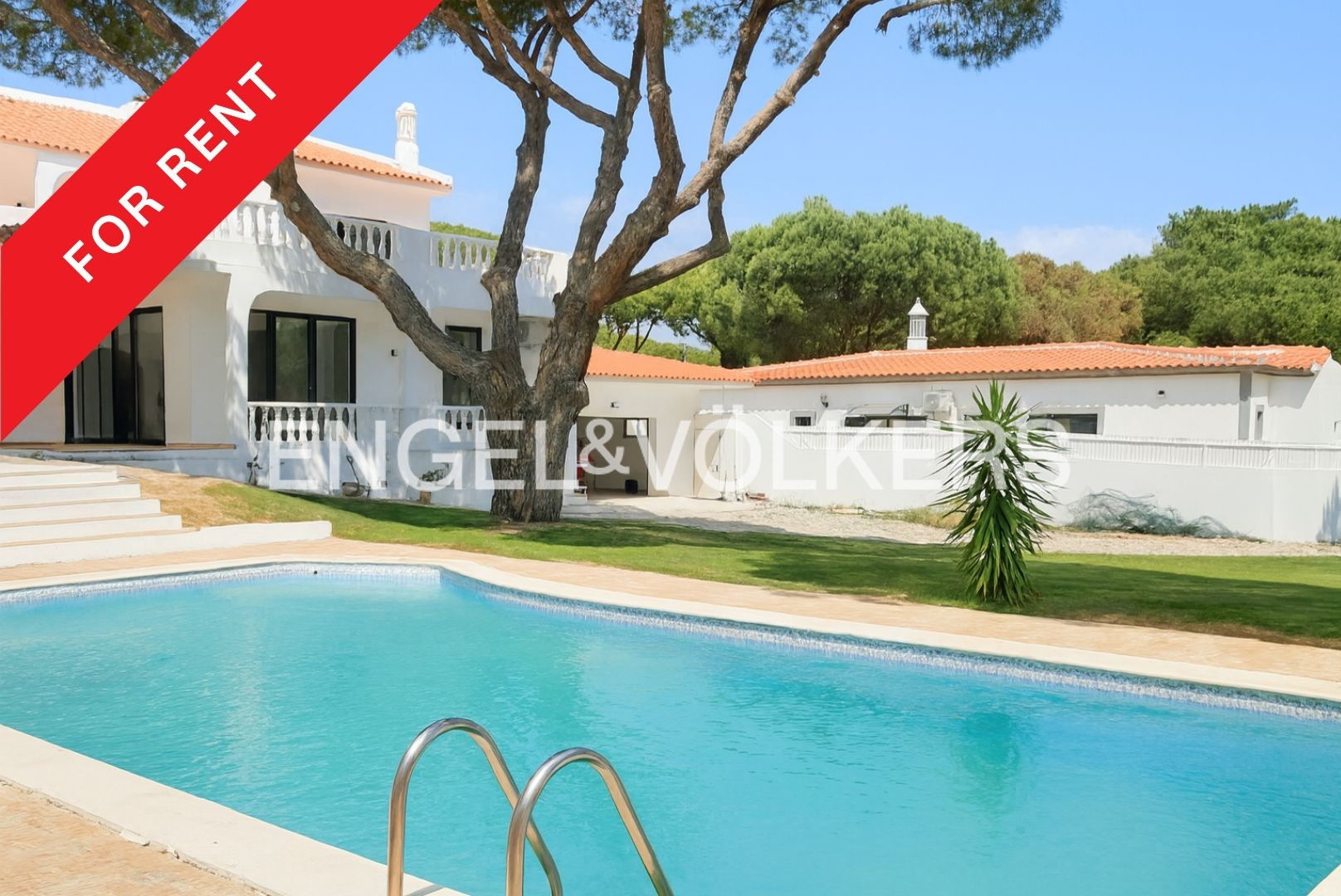 5-bedroom Villa with Private Pool near Vale do Lobo – Available for long-term rental
