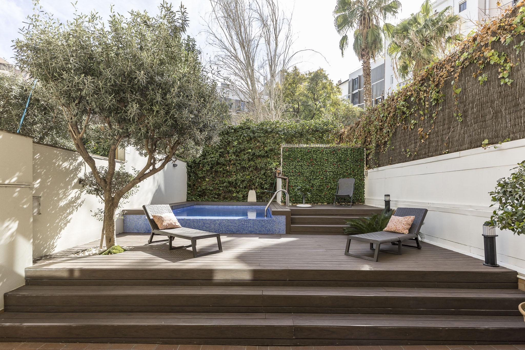 Duplex with private pool on Diagonal near Marina