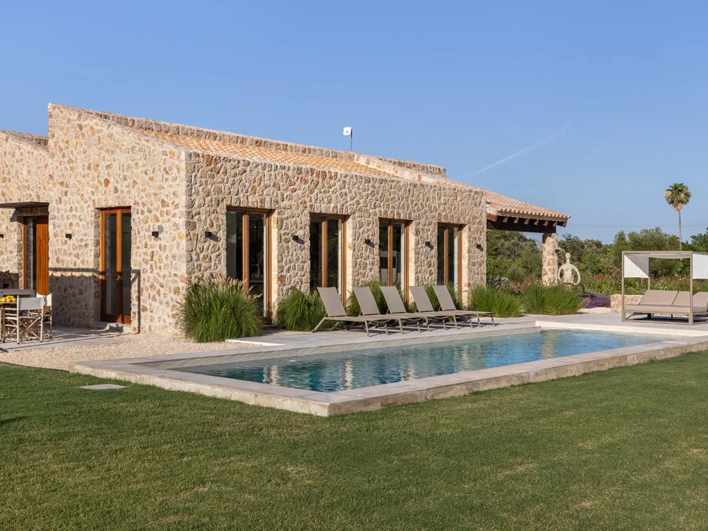 Modern country house within walking distance to the old town of Pollensa